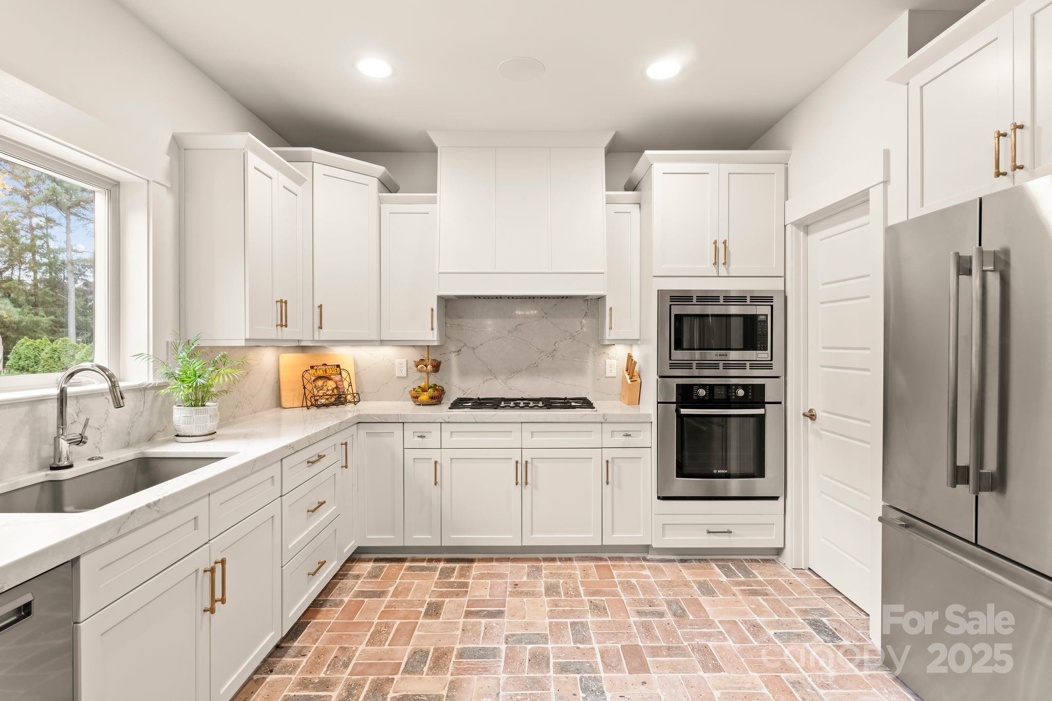 Craftsman Point - Residential