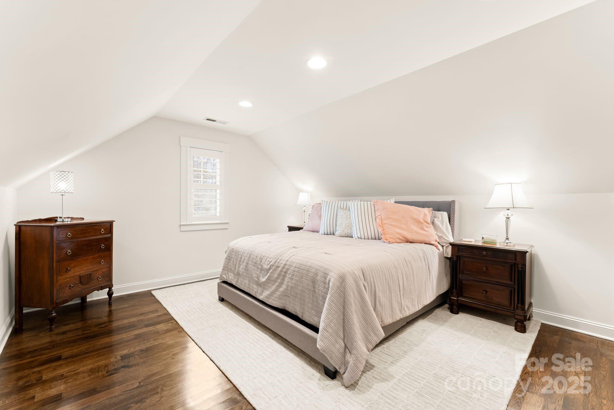 Craftsman Point - Residential