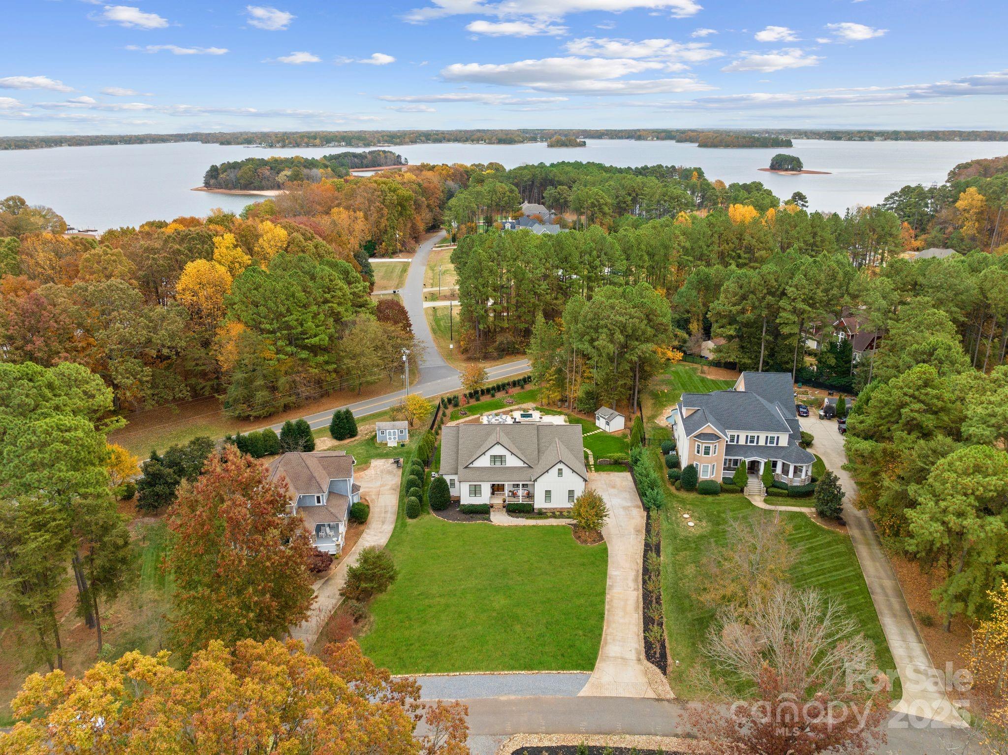 Craftsman Point - Residential