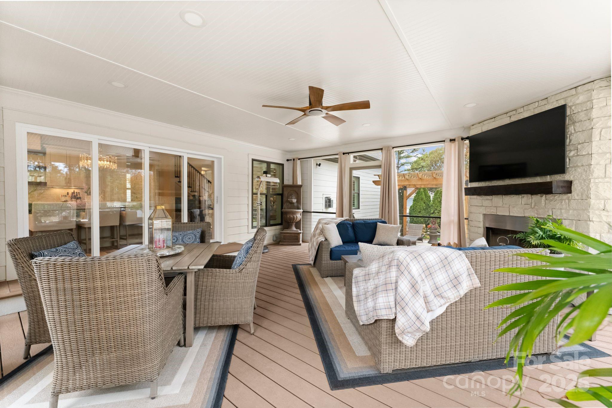 Craftsman Point - Residential