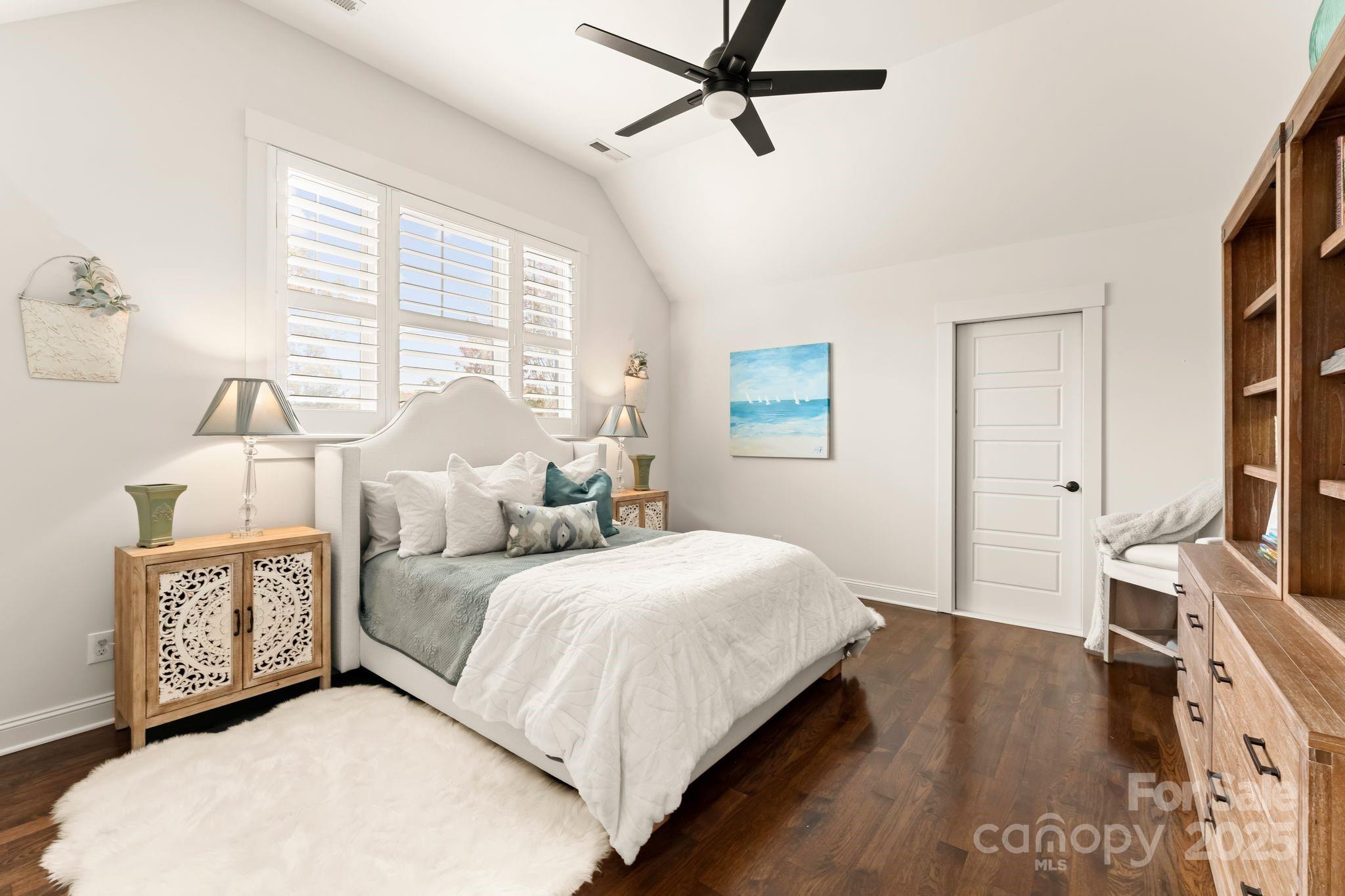 Craftsman Point - Residential