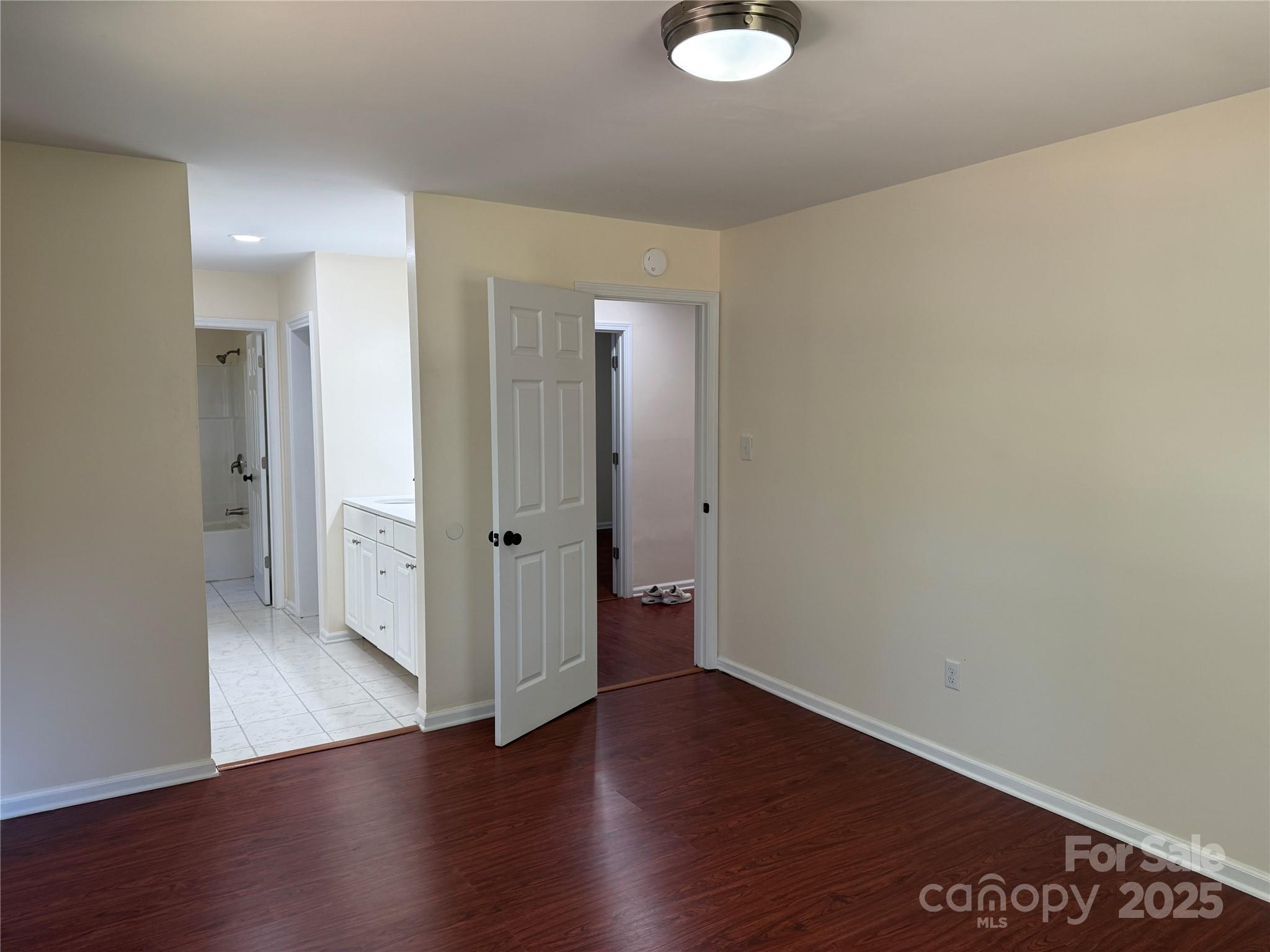 GREENBROOK - Residential