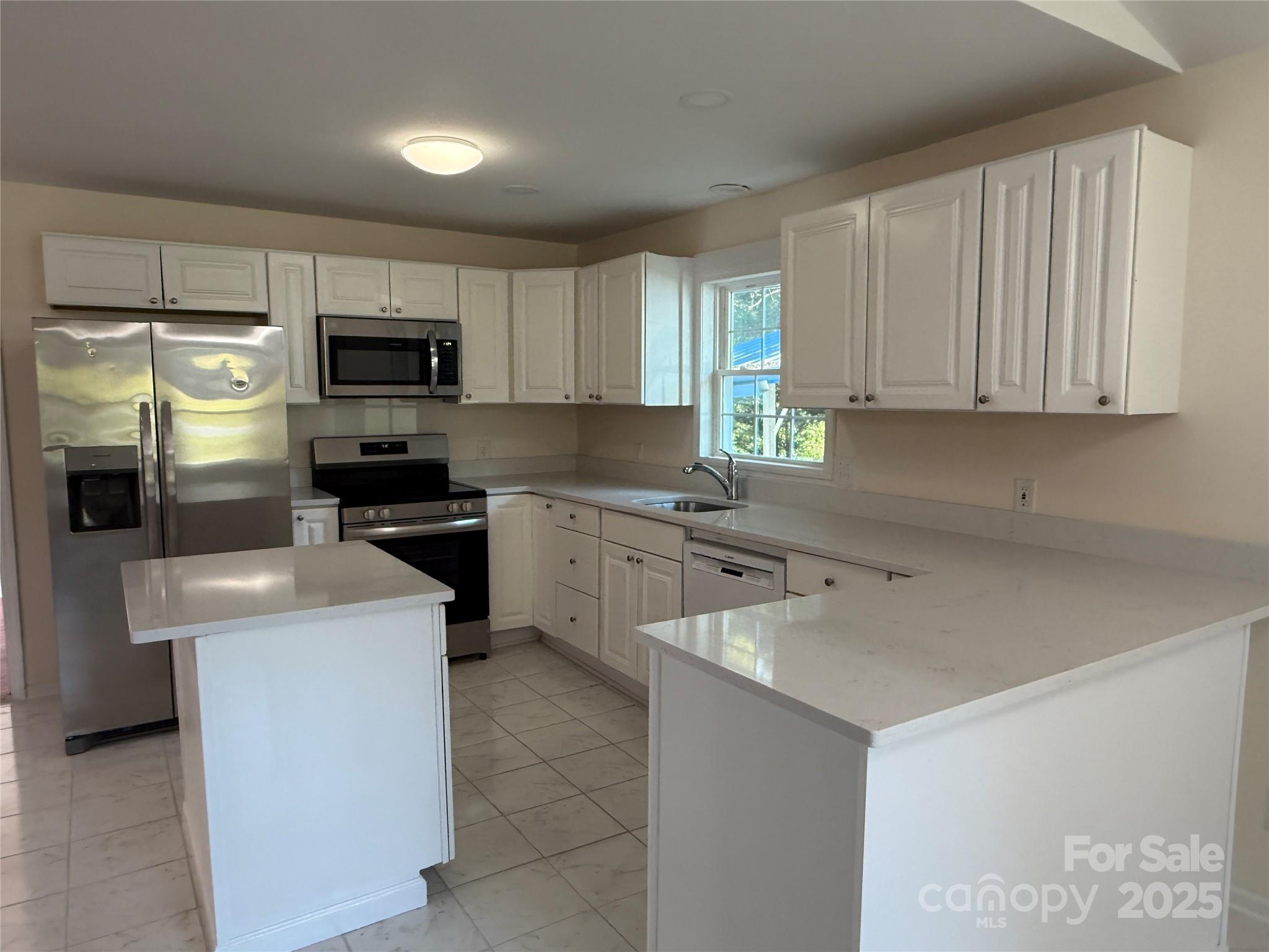 GREENBROOK - Residential