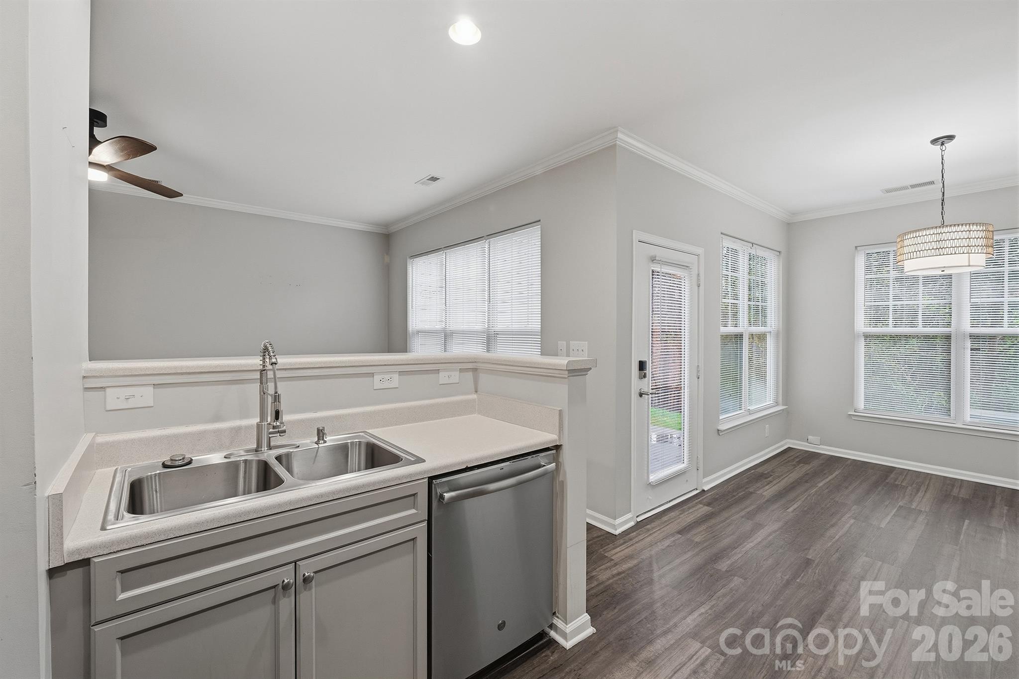 Coventry Court Townhomes - Residential