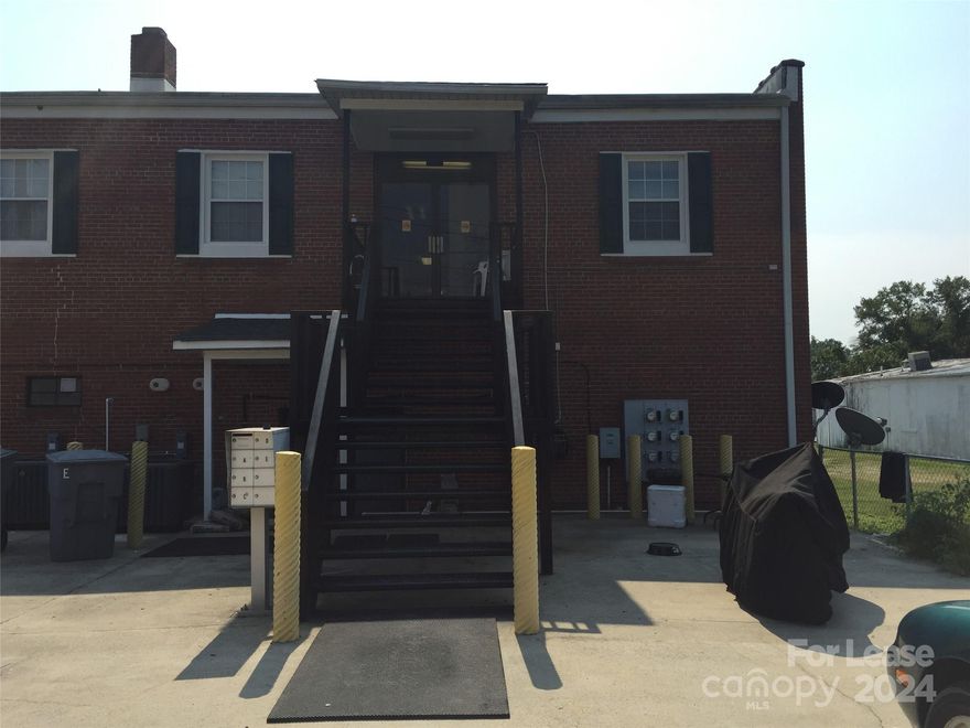 Great 1 bedroom 1 bathroom apartment in downtown Clover! Neutral paint throughout, hardwood floors, kitchen appliances for courtesy use, washer and dryer for courtesy use, and great location. *1 parking space only. **No Pets Allowed