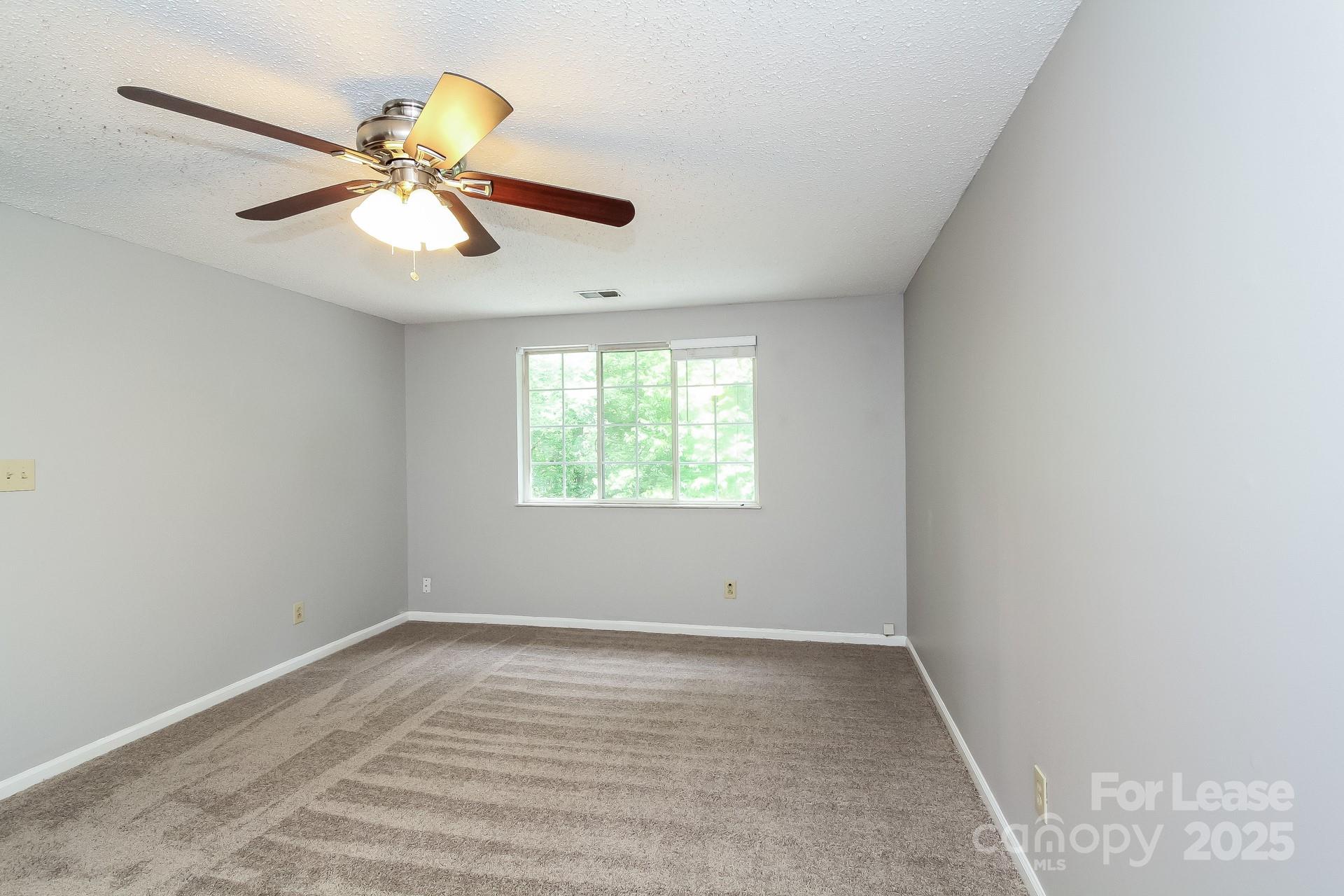 Shadow Lake - Residential Lease