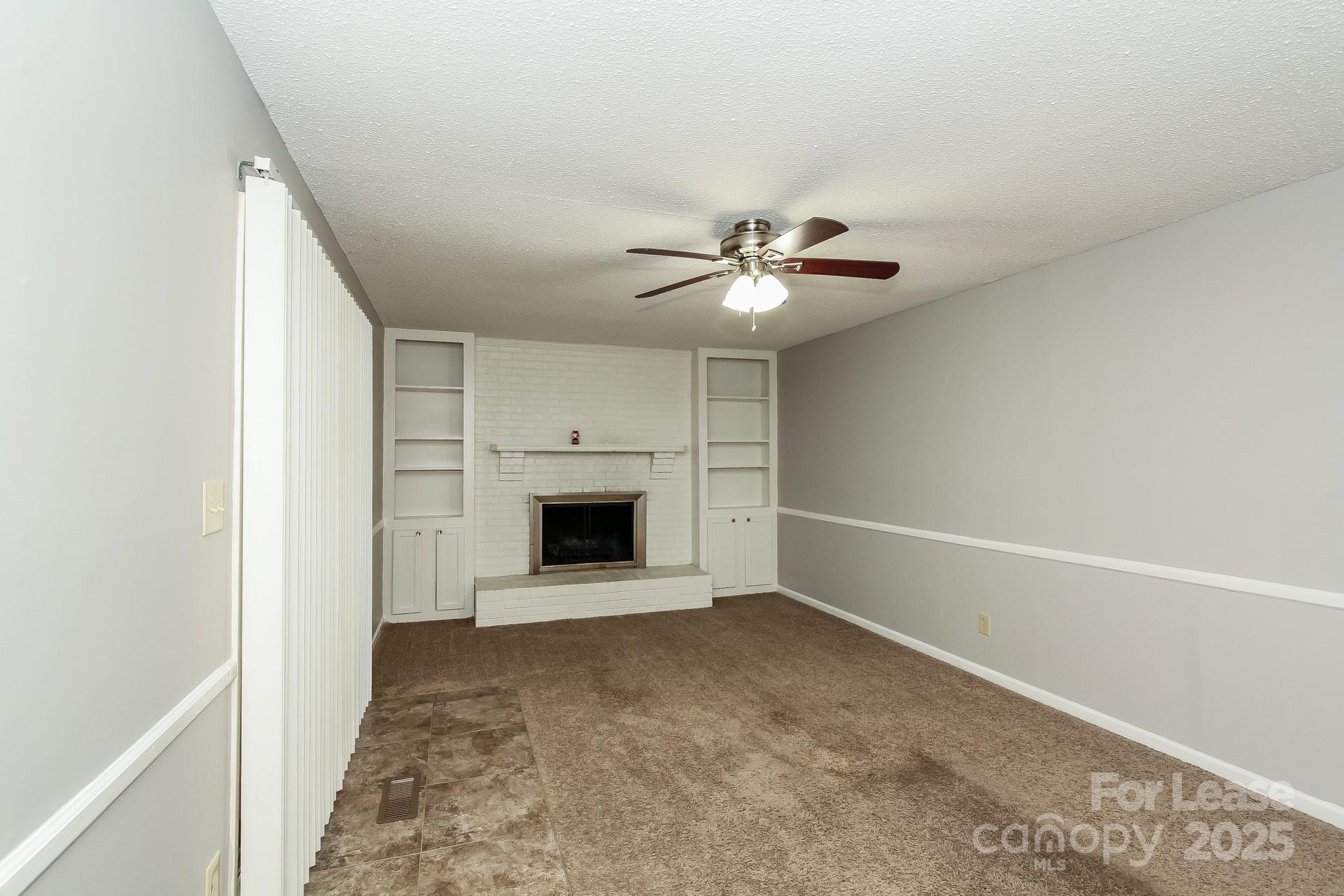 Shadow Lake - Residential Lease