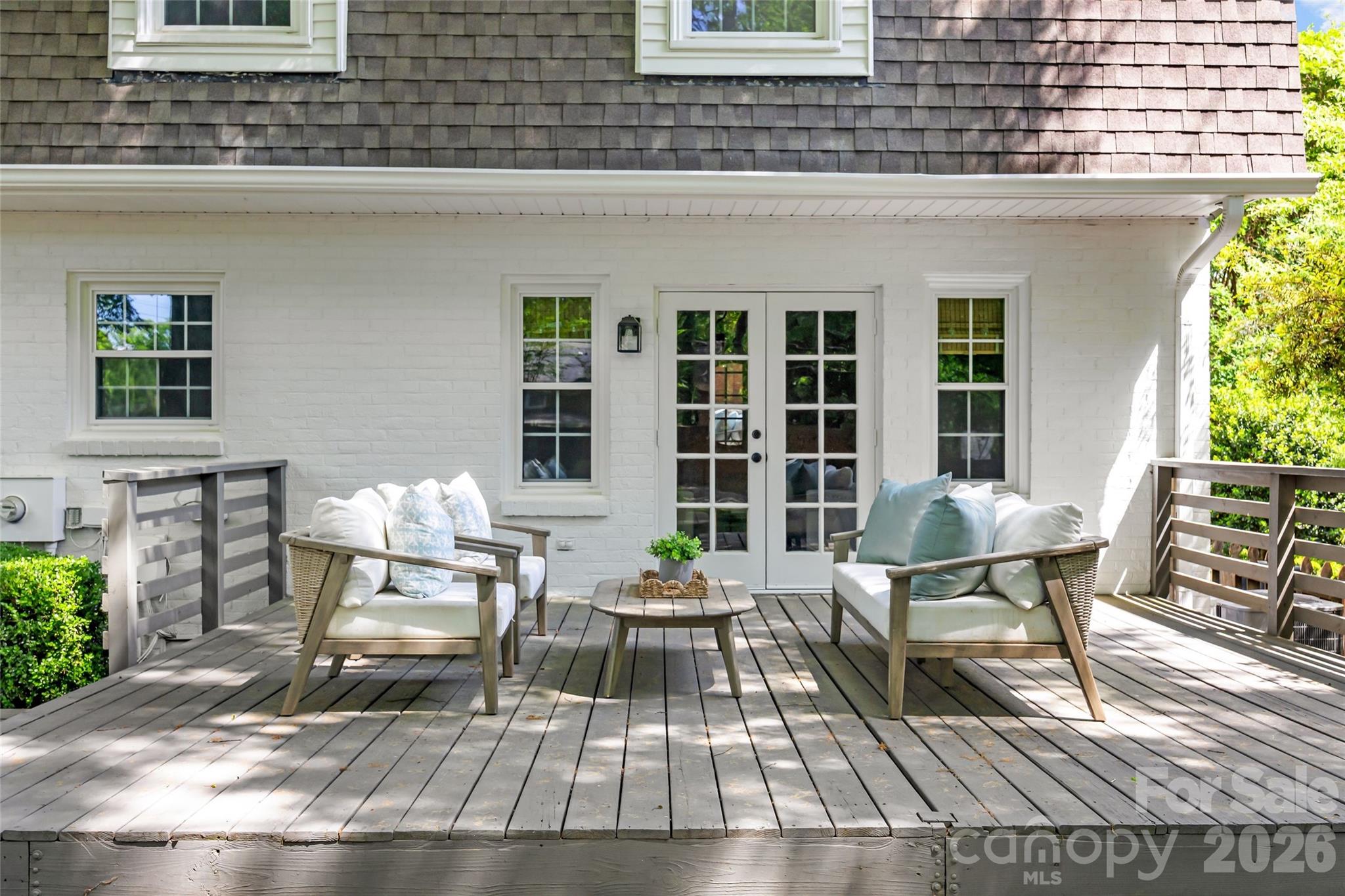 Lansdowne - Residential