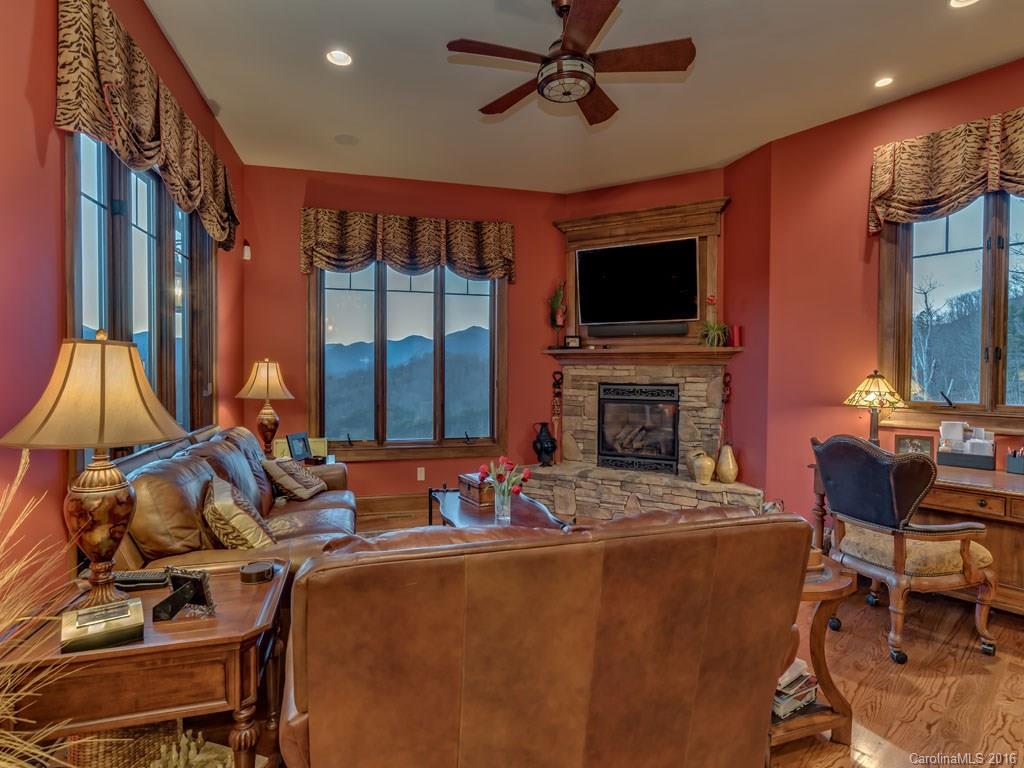 Vista At Bills Mountain - Residential