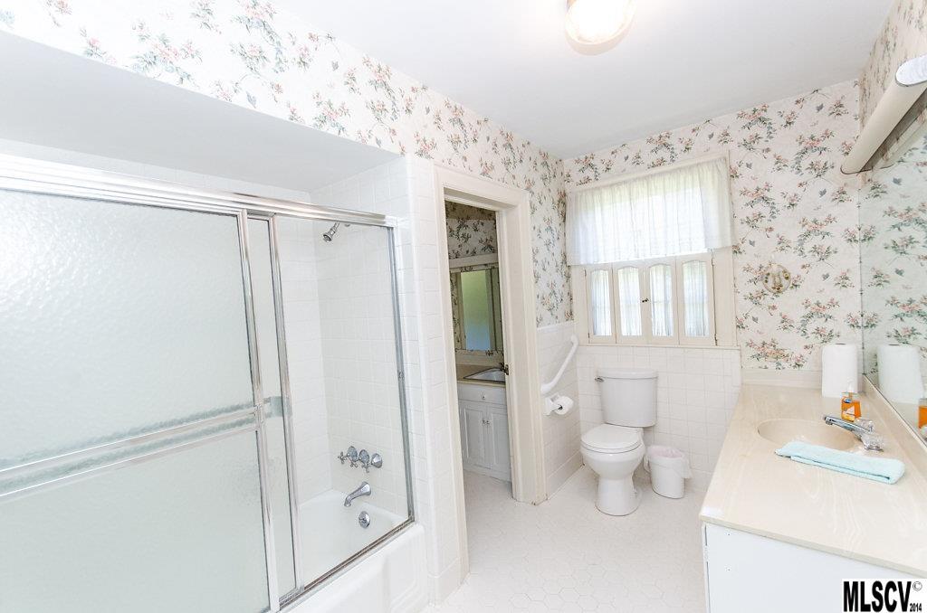 Forest Hills - Residential