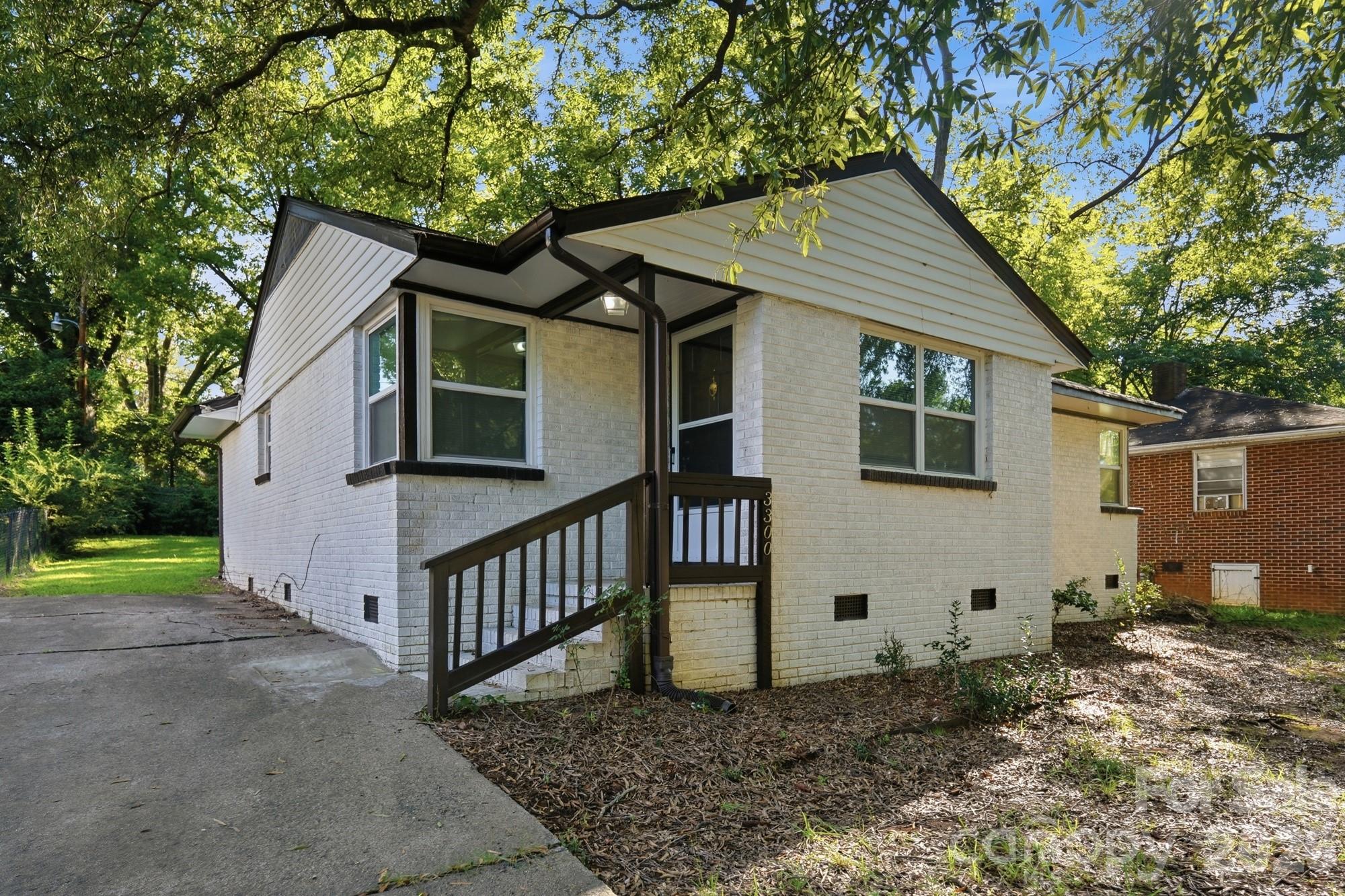3300 Bonaire Drive