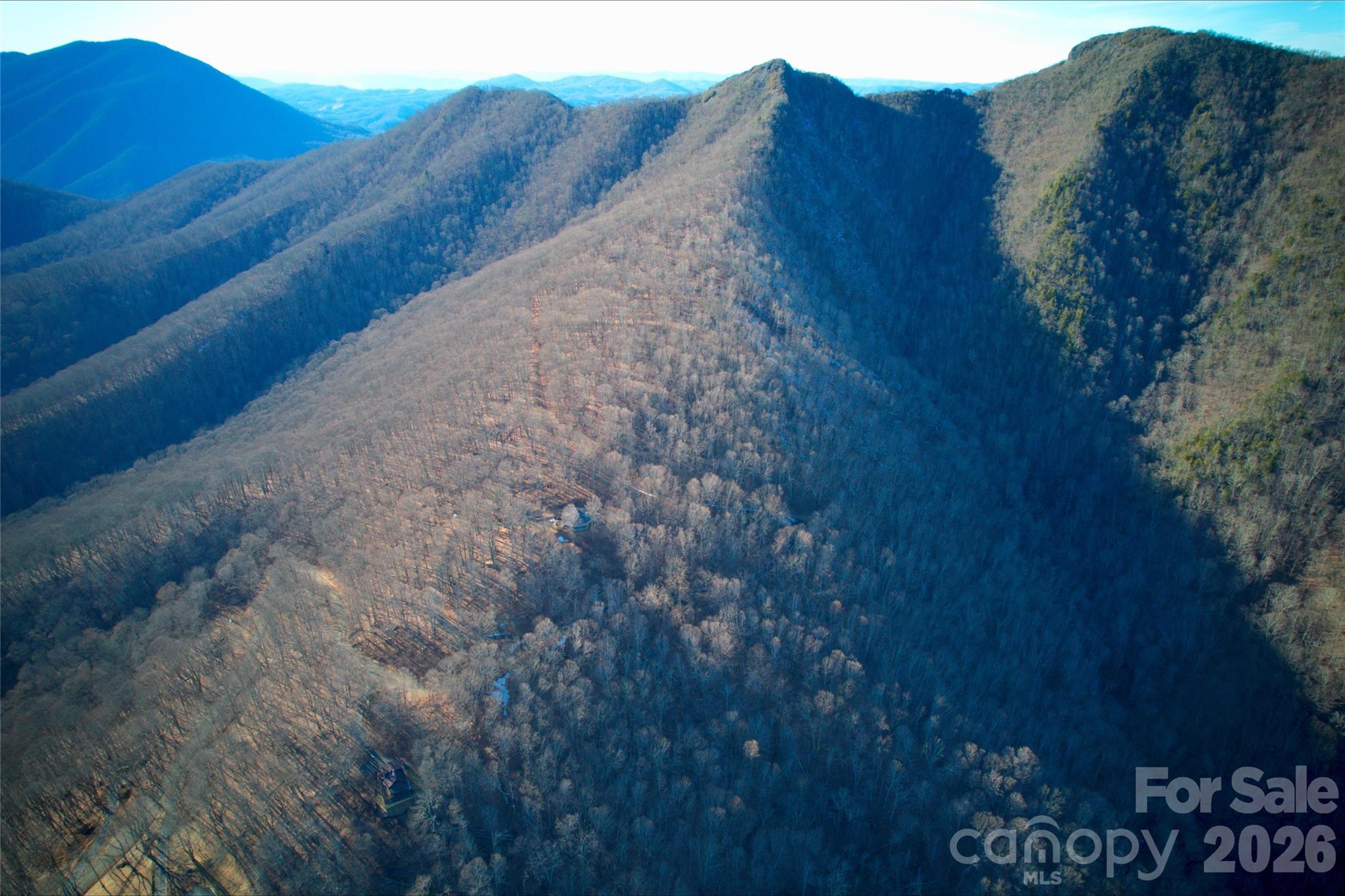 The Highlands - Land