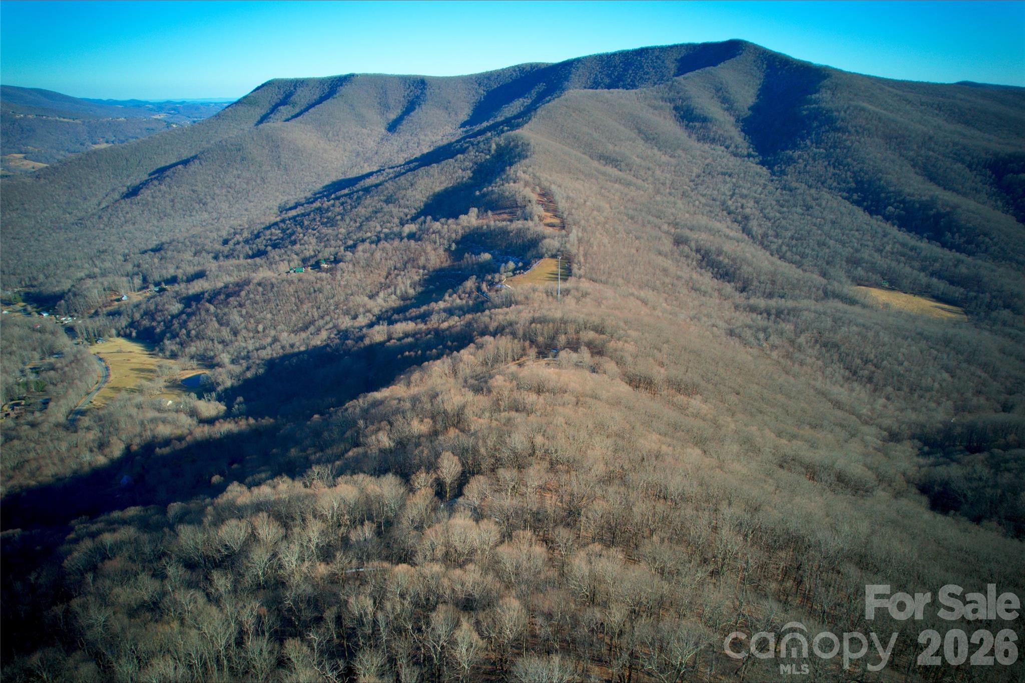 The Highlands - Land