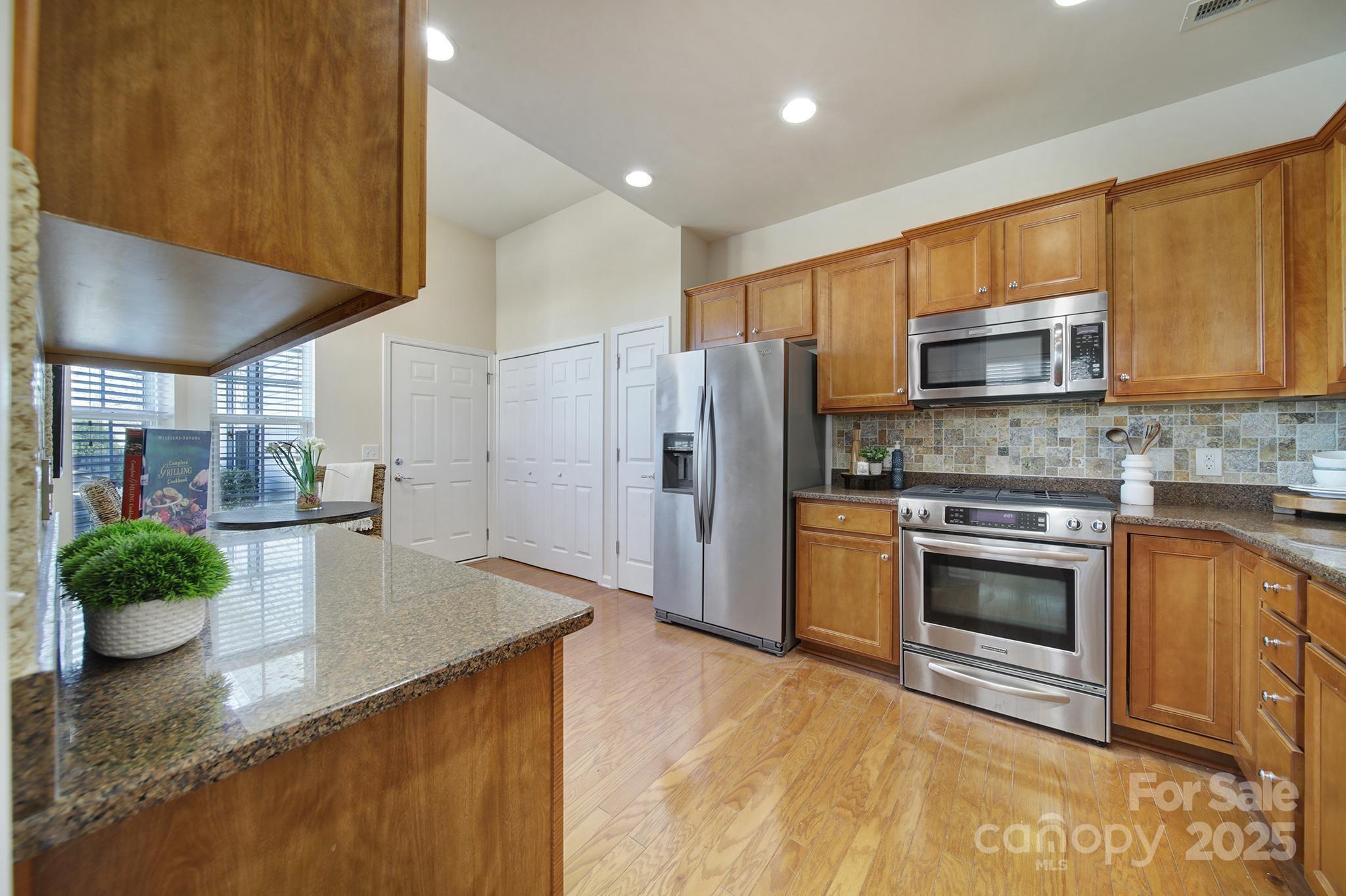 1488 River Bend Boulevard