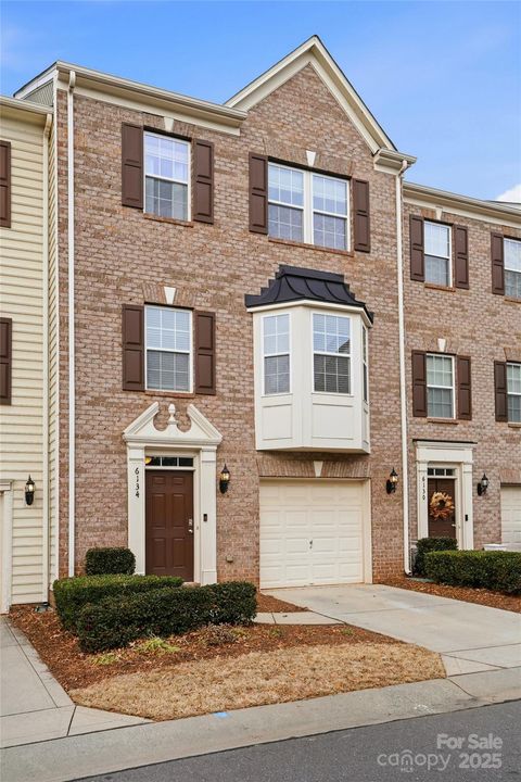 6134 Rockefeller Lane Charlotte NC 28210