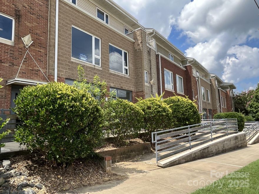 This trendy 2 story condo features 2 bedrooms, 2.5 bathrooms and over 1300 square feet. It has a large living/dining room with huge window overlooking N. Davidson and a great size kitchen with stainless steel appliances. Master has his/her closet, dual vanity and garden tub. The condo also has a lower level, back entry, extra long garage. Located just North of trendy NODA area. Close to I-85 and N. Tryon. Rent this Condo with $1700 deposit and first month's rent.