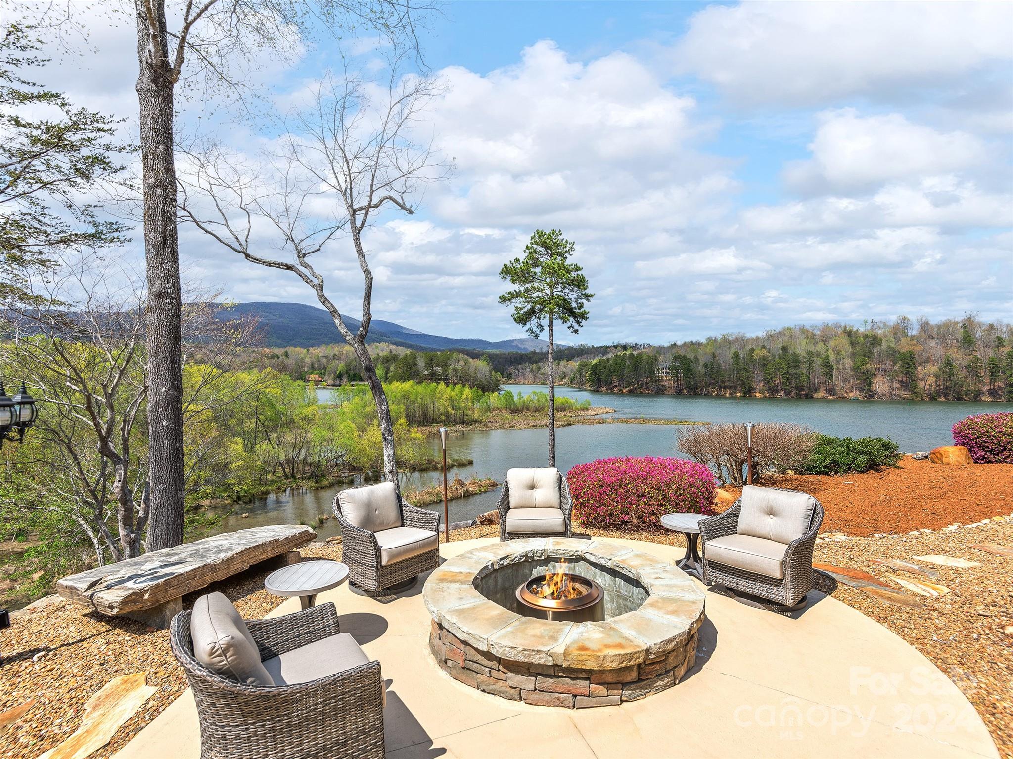 Lake Adger - Residential