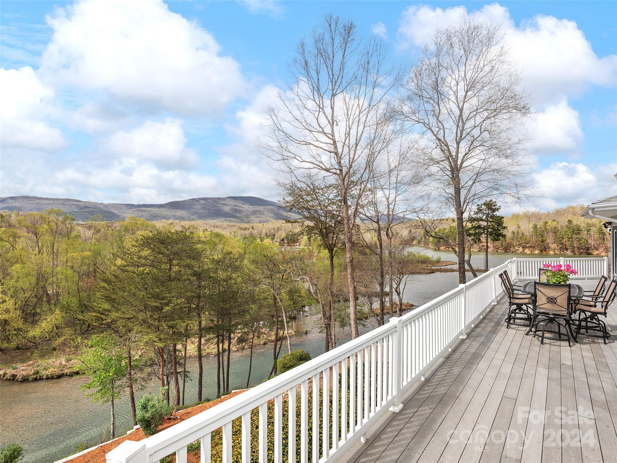 Lake Adger - Residential