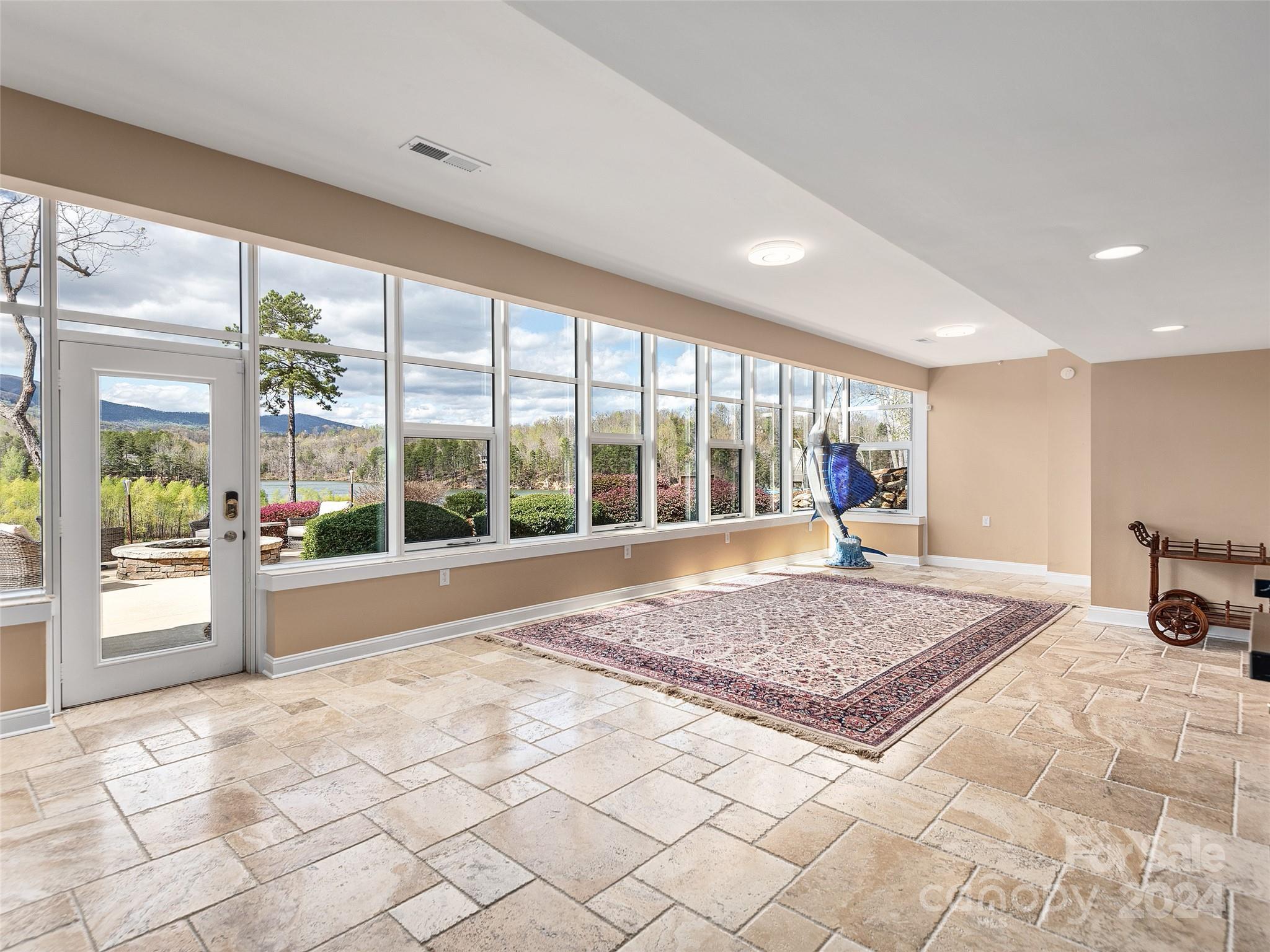 Lake Adger - Residential