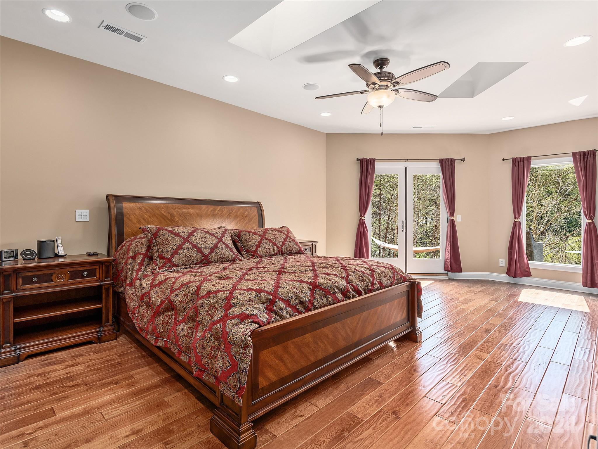 Lake Adger - Residential