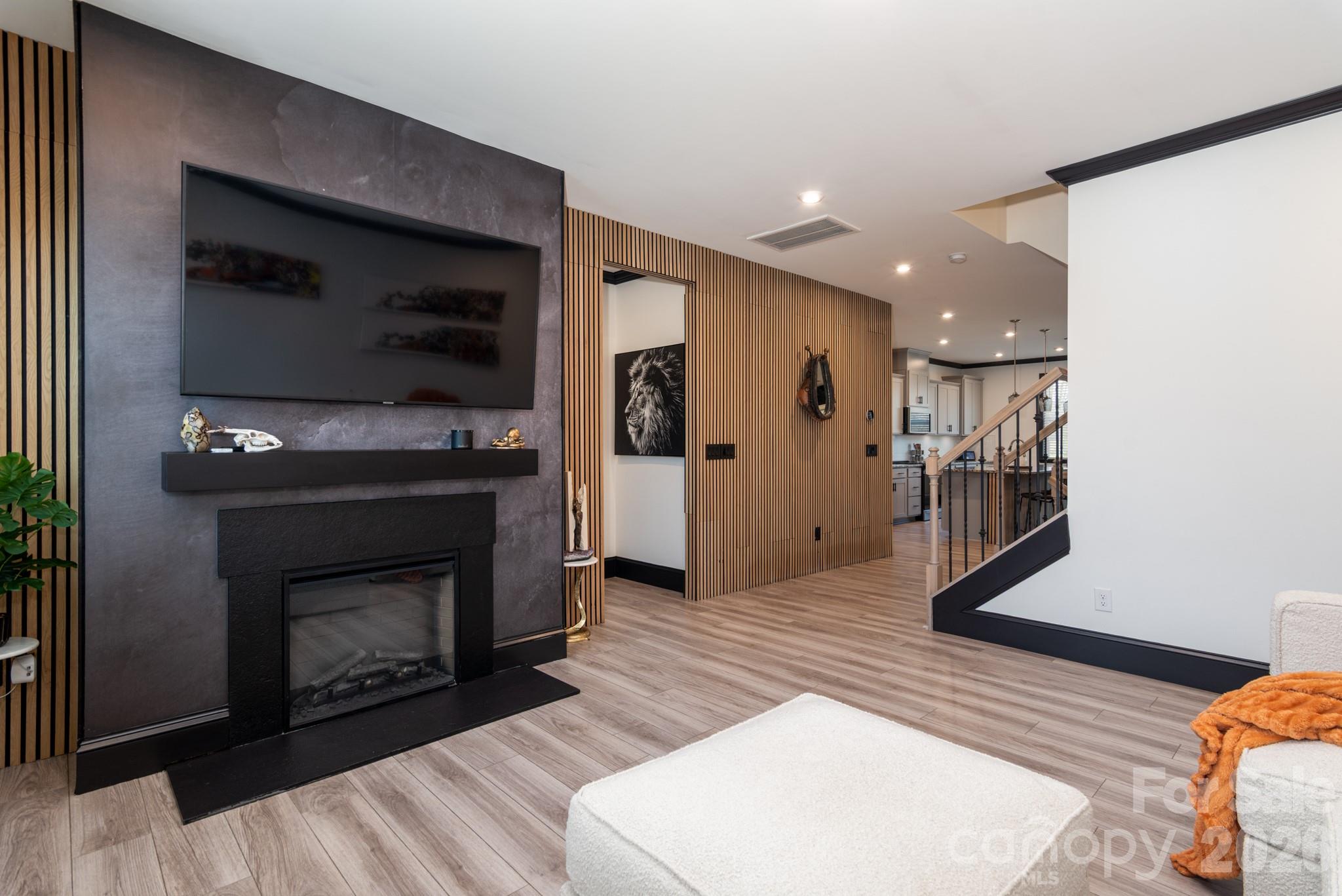 16629 Summers Walk Boulevard