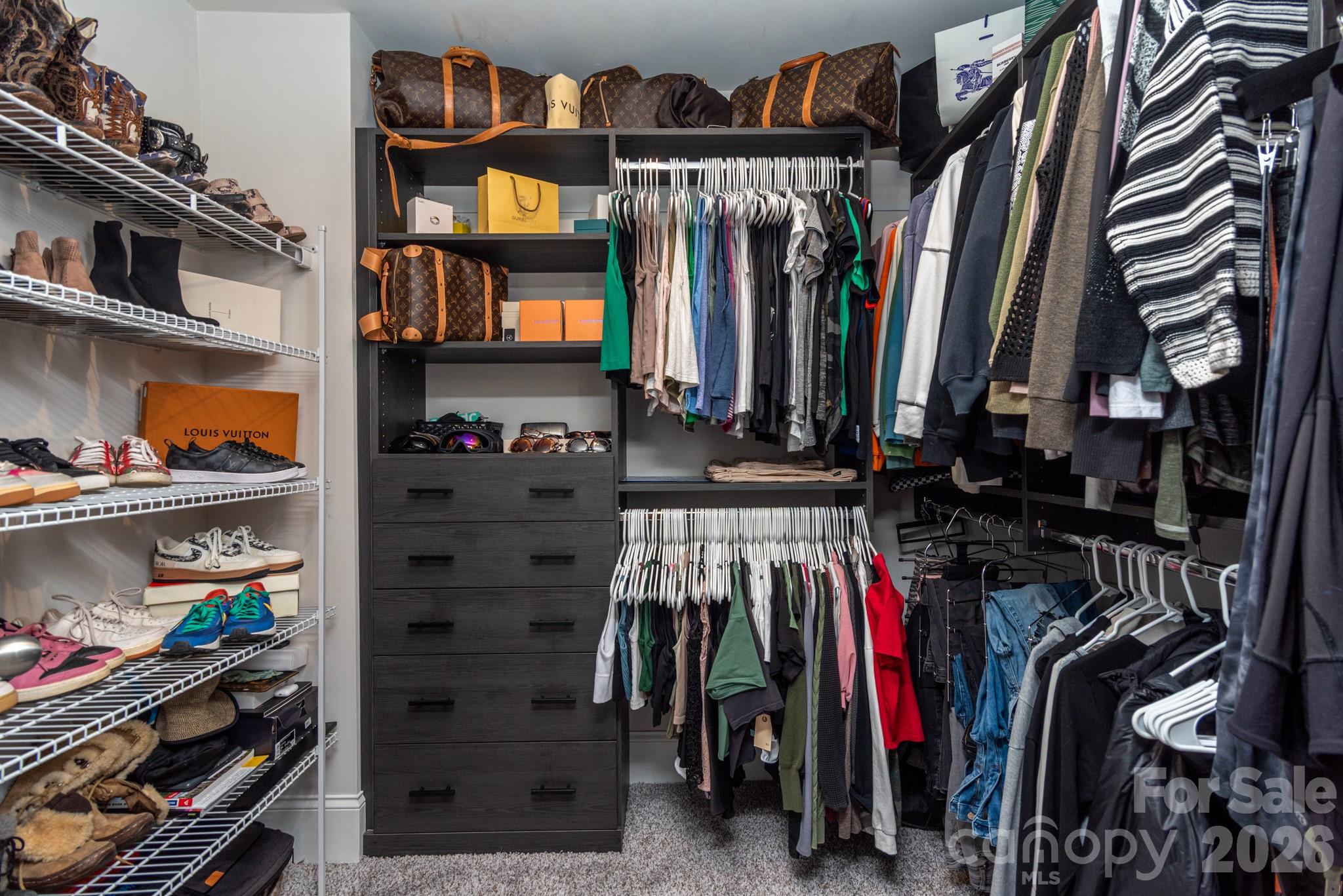 Summers Walk - Residential