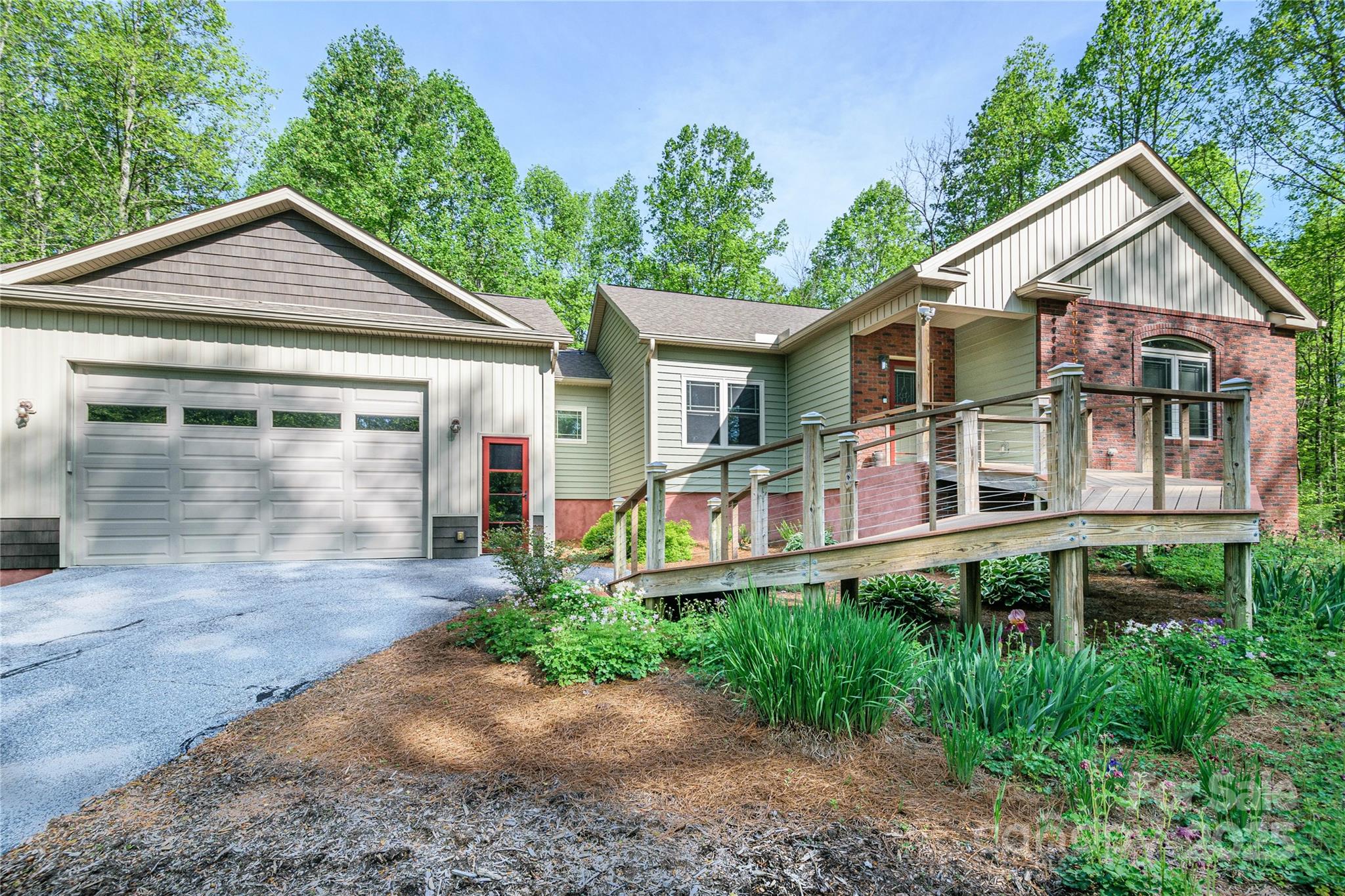 281 Ewbank Road