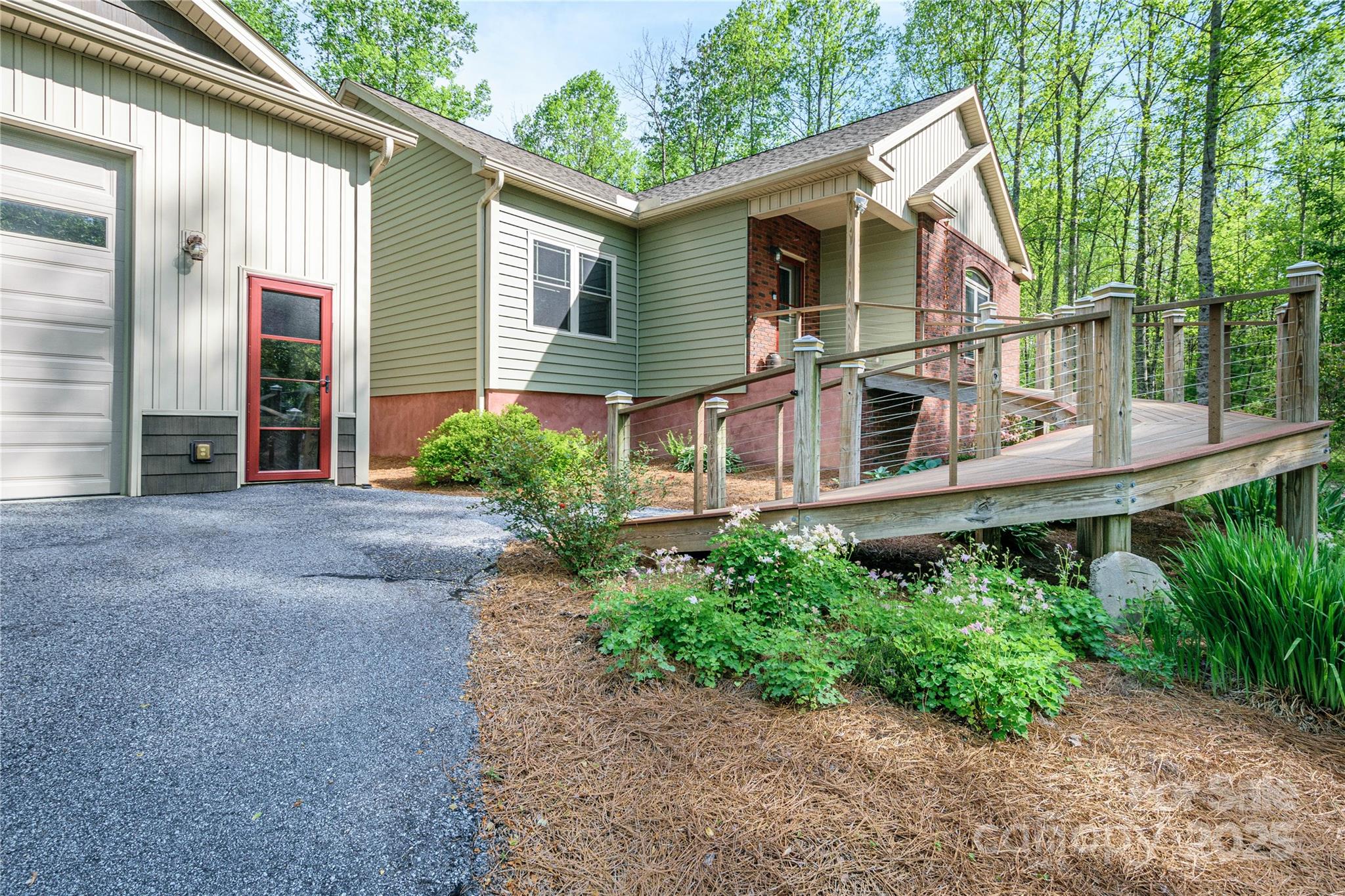 281 Ewbank Road