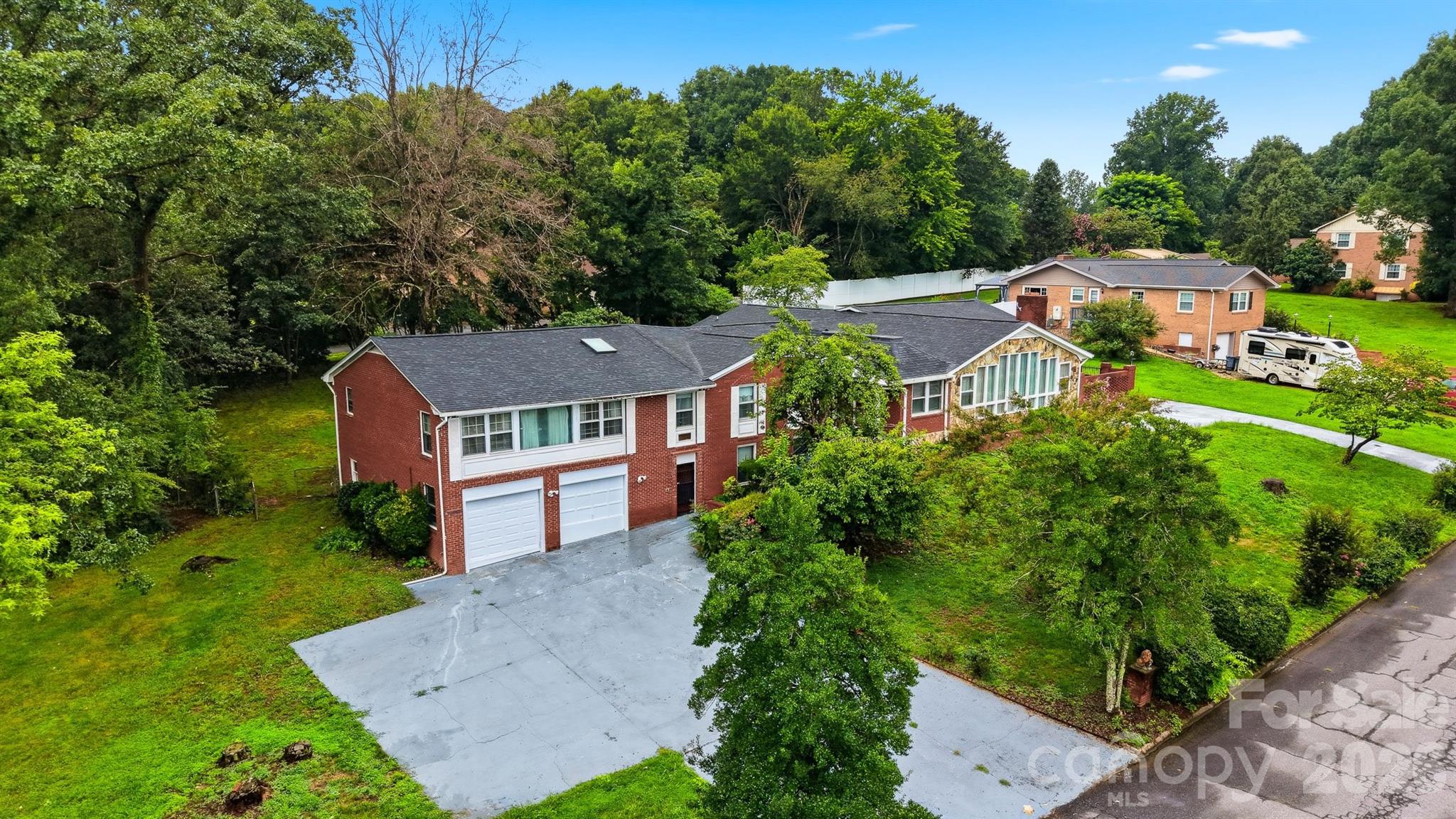 103 Castlegate Drive
