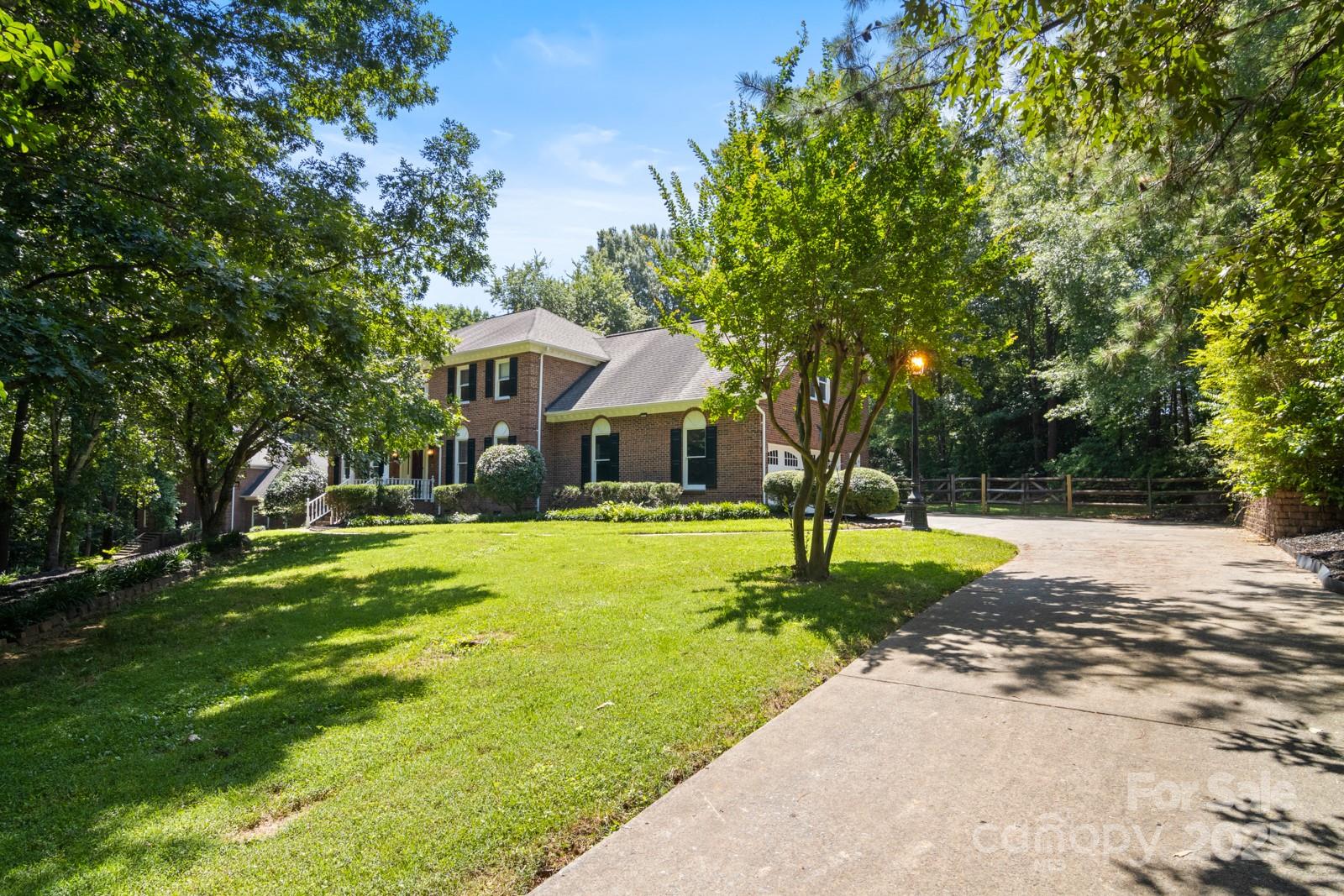 1134 Willow Oaks Trail