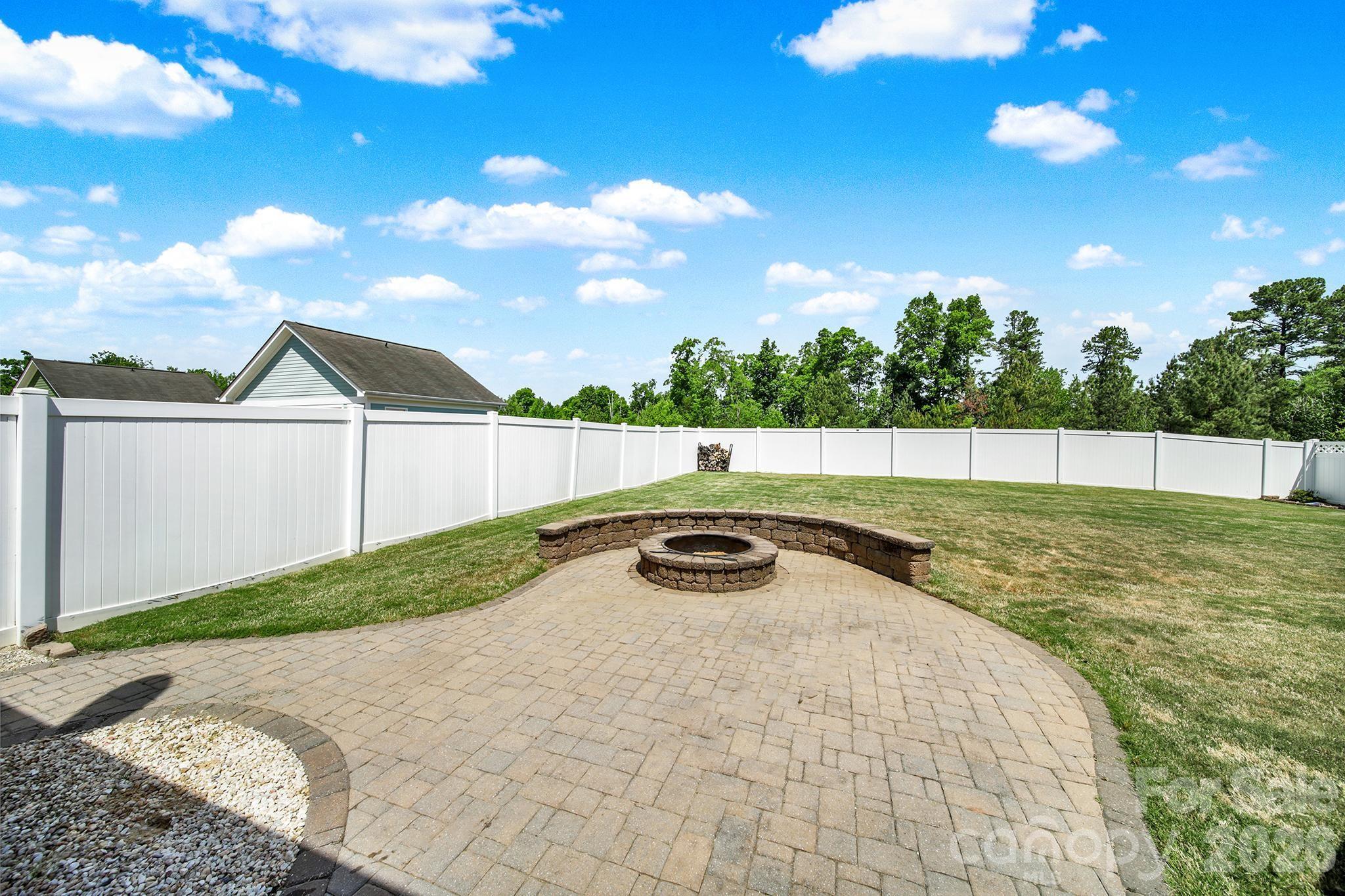 Summers Walk - Residential