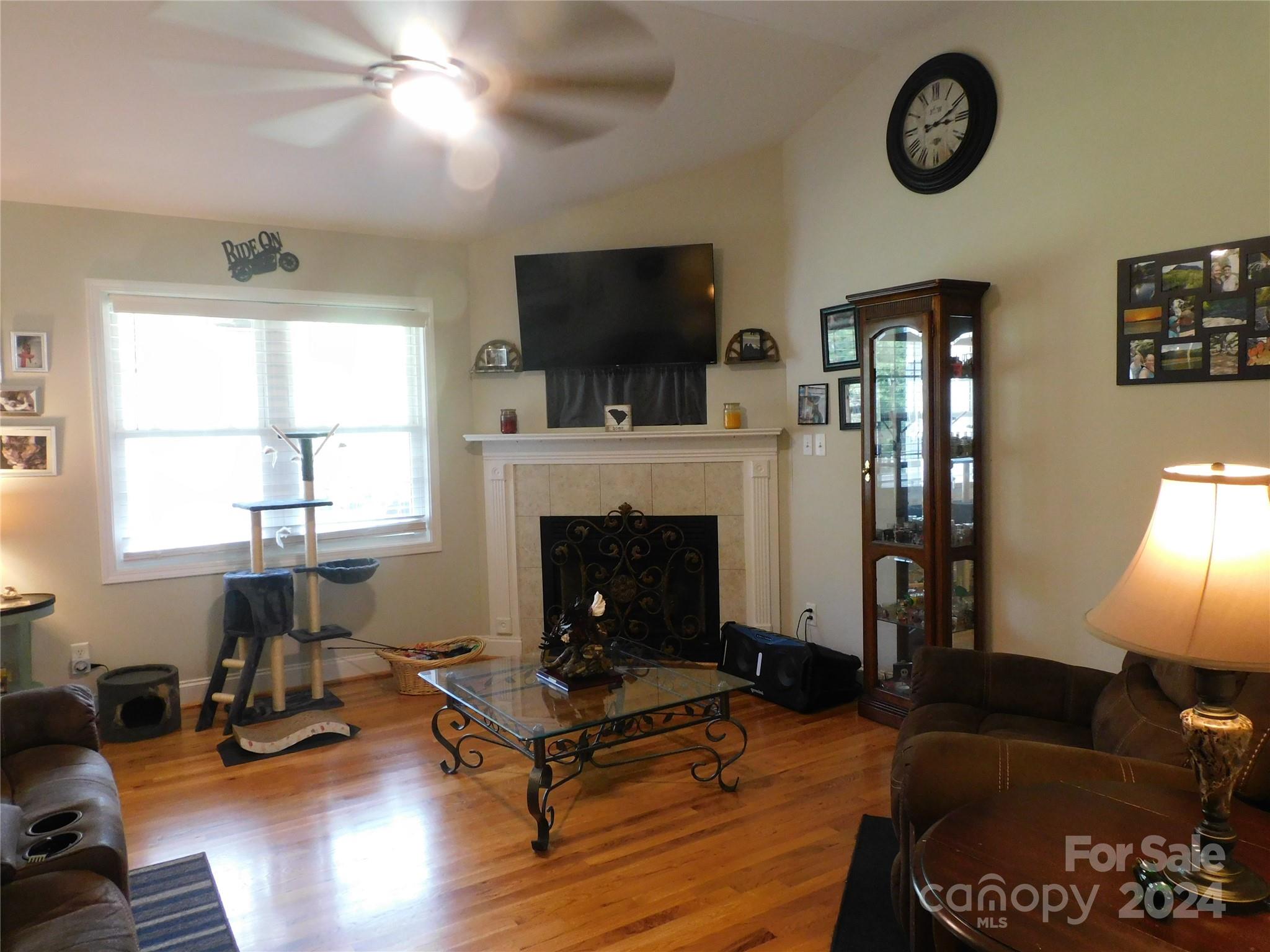 Caroline Acres - Residential