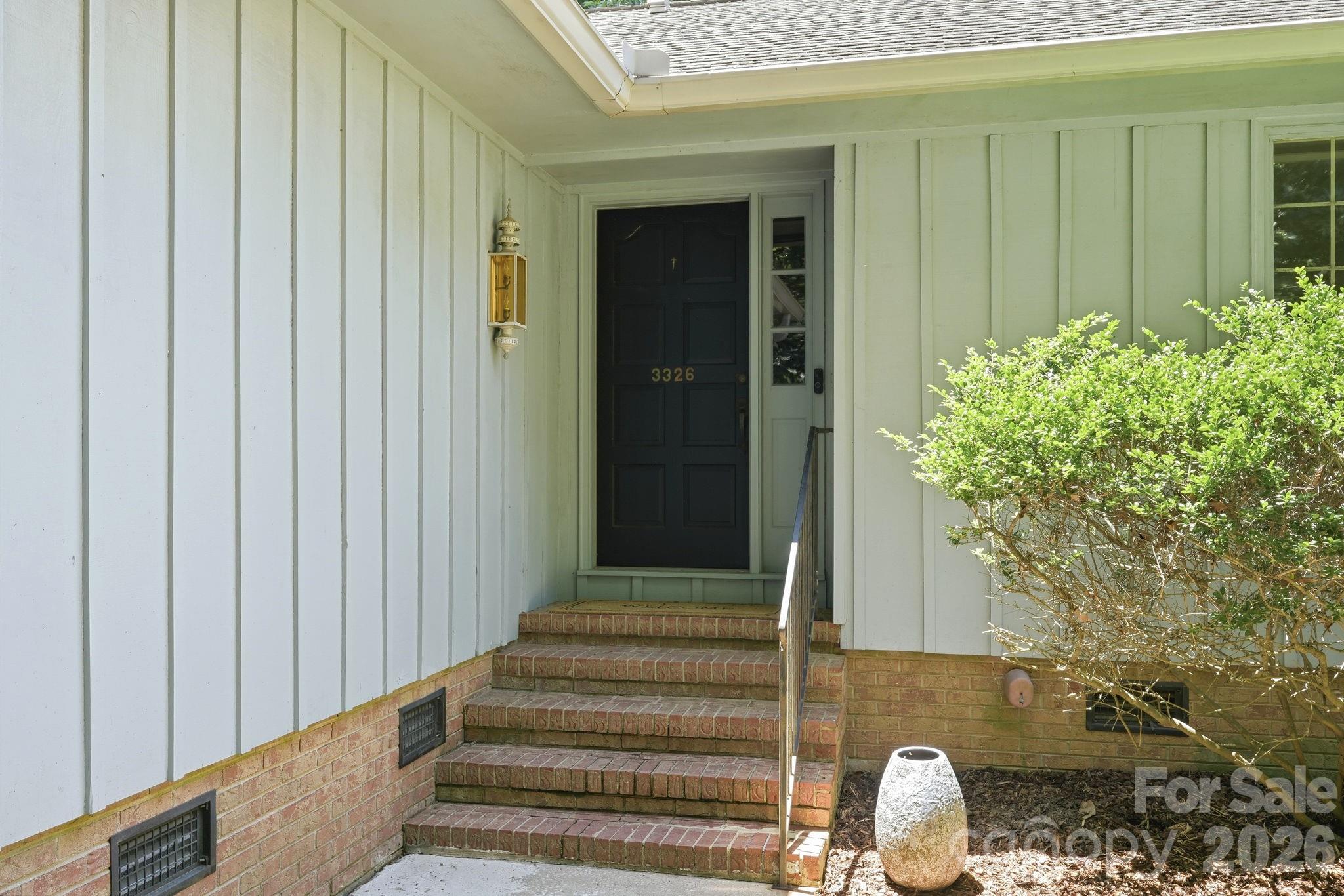 3326 Sedgefield Road