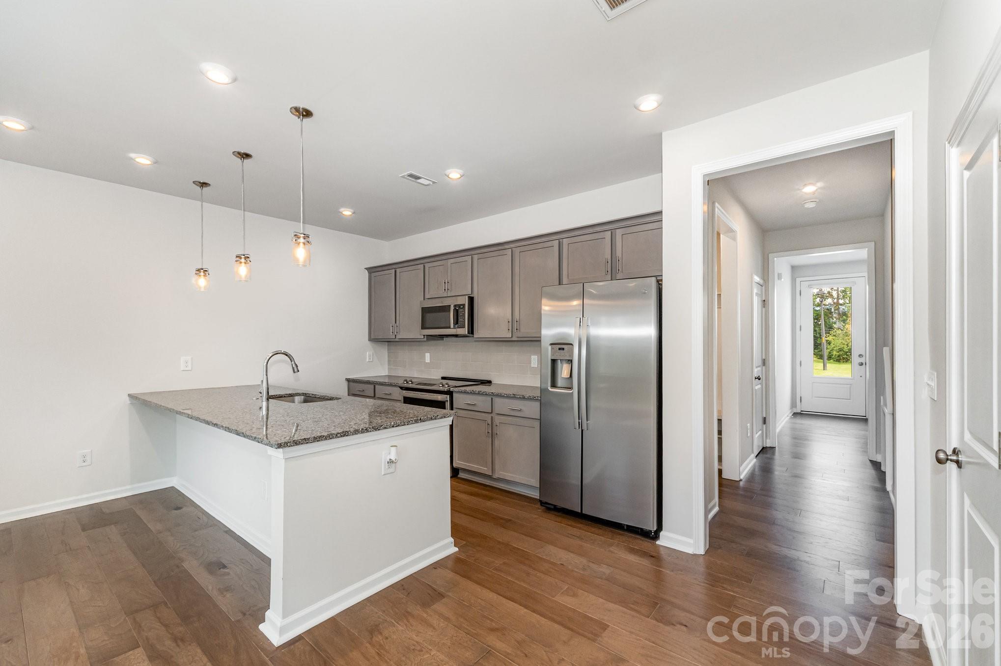 Fifteen 15 Cannon - Residential