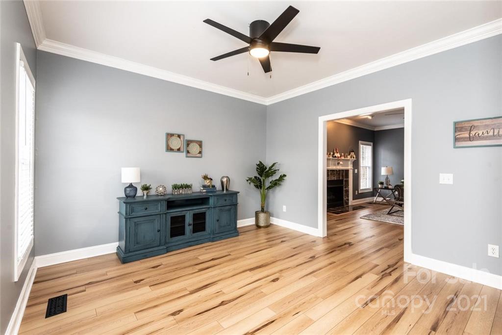 Hidden Oaks - Residential