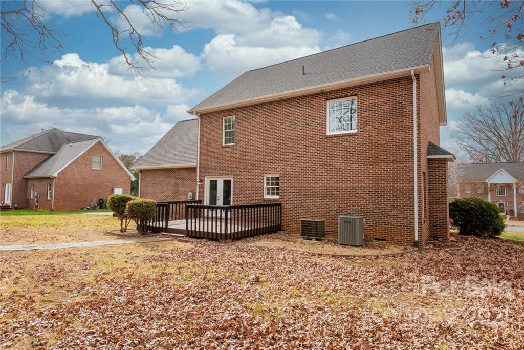 Hidden Oaks - Residential