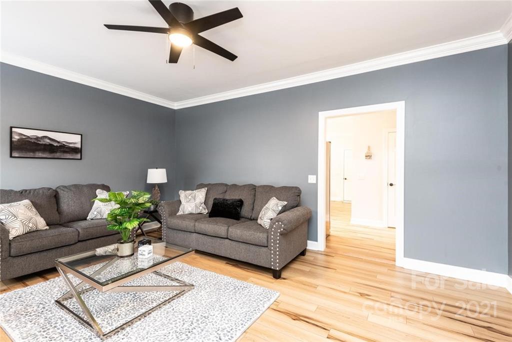 Hidden Oaks - Residential