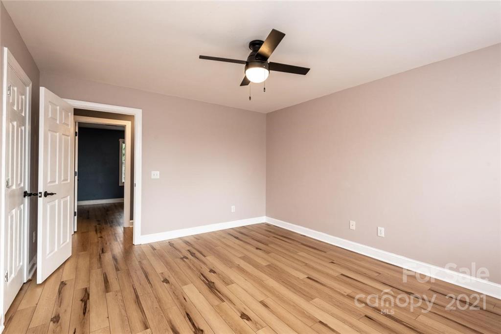 Hidden Oaks - Residential