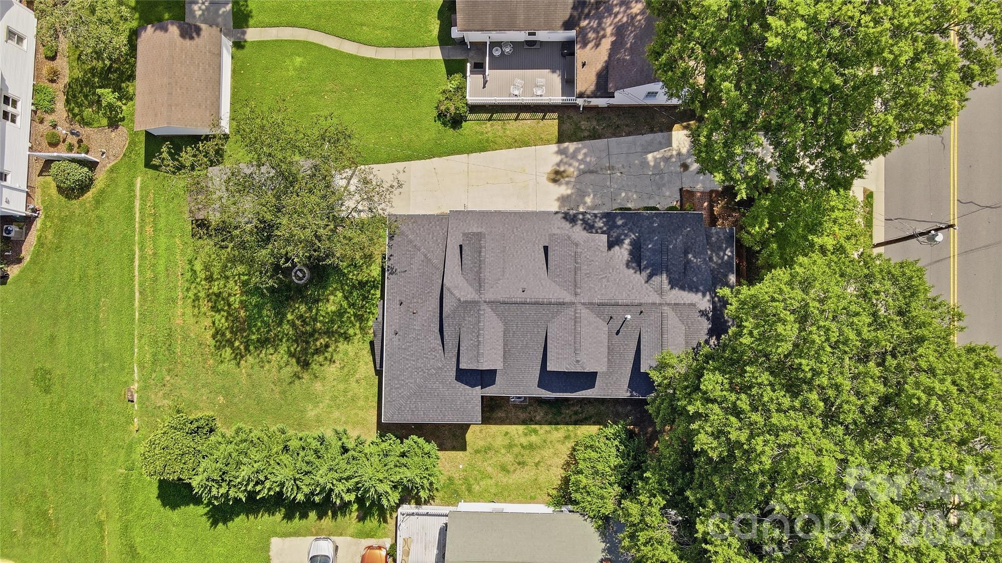 302 N Ridge Avenue