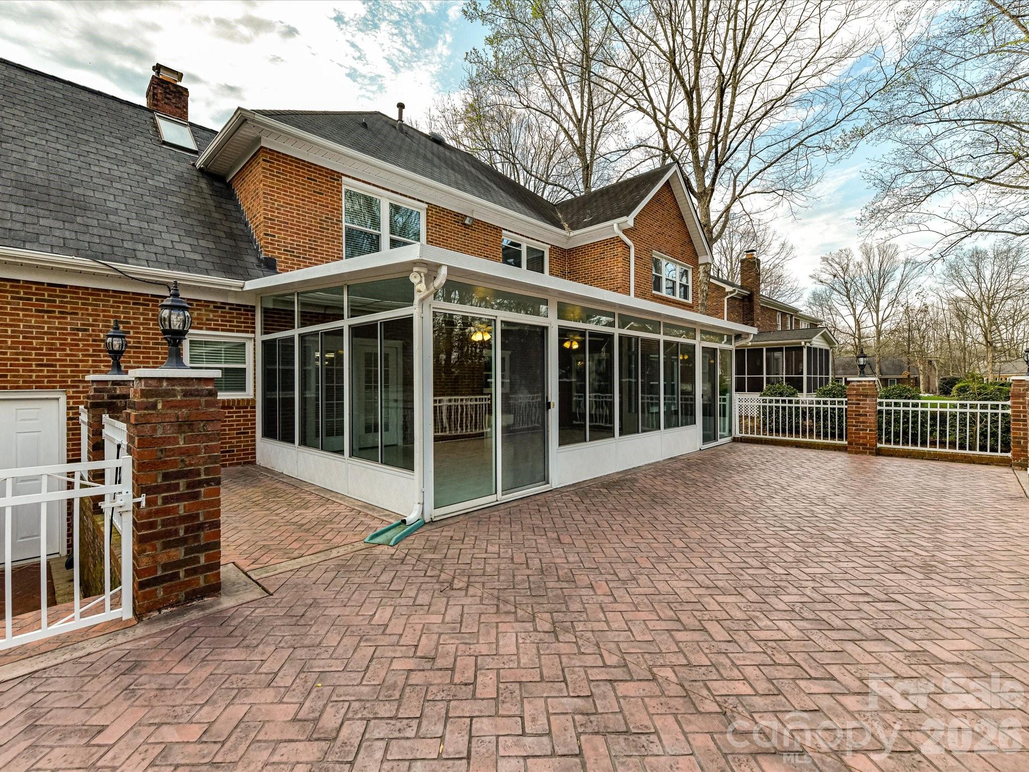 Willowbrook - Residential