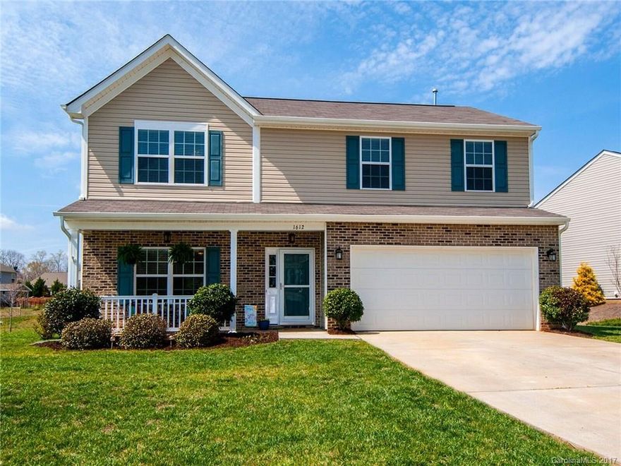 Prepare to fall in love with this open & spacious floorplan in Mill Creek Falls. Enjoy a gas fireplace in the great room as well as gorgeous kitchen with tile backsplash, stainless appliances & 42" cabinets. Oversized owner's suite with dual vanity, luxury tile shower with frameless door & walk-in closet. Ceiling fan in great room plus all bedrooms. Huge loft. Oversized patio in rear overlooking flat lot. Incredible community amenities (pool, tennis, playground, pond) & award winning schools.