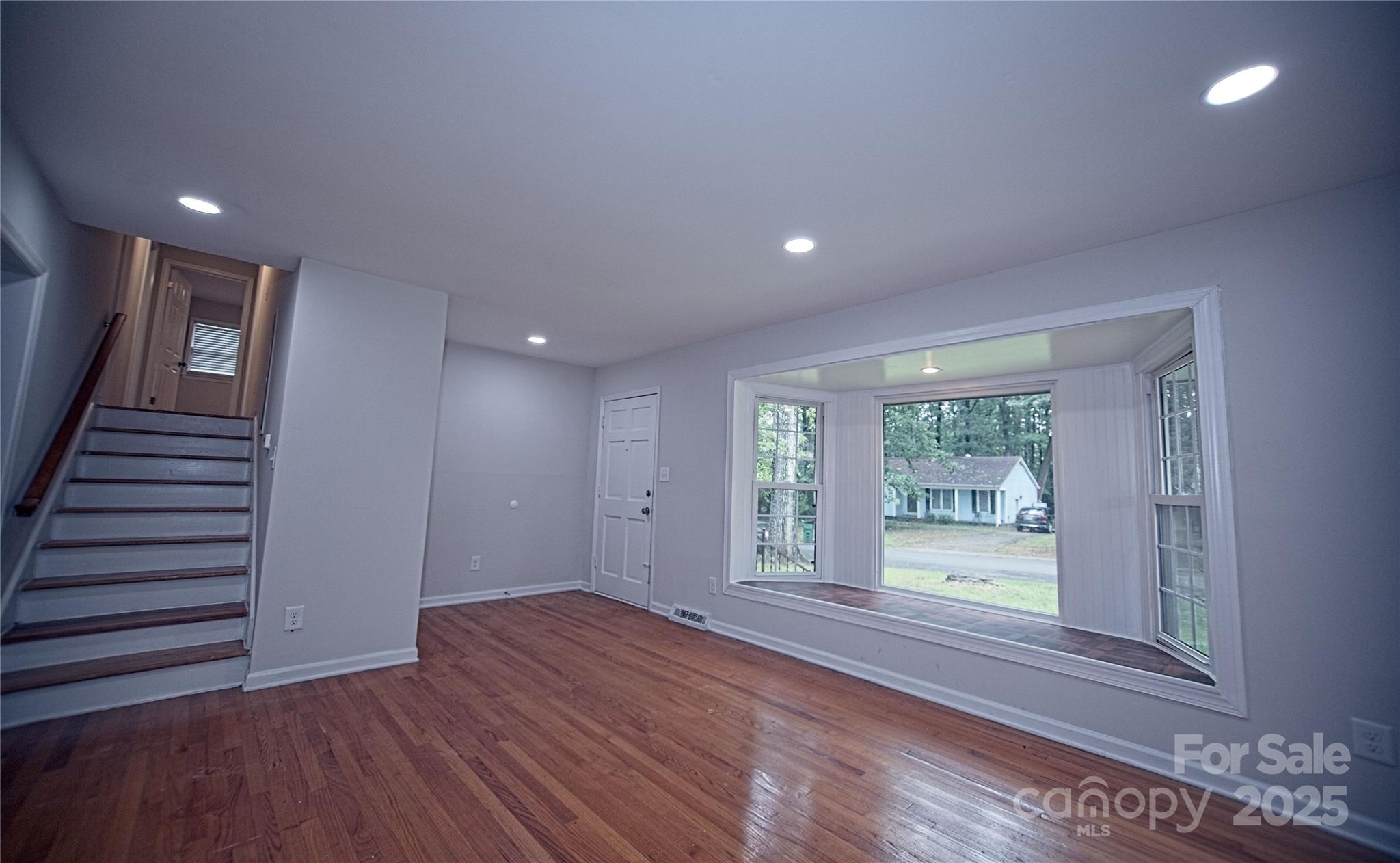 6212 Snowcrest Court