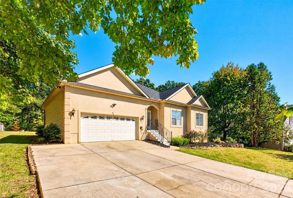 6160 NEPTUNE DR, DENVER, NC 28037 - Image c73153f4b3d52ea40d6032d1dfd3b1e3/720624303