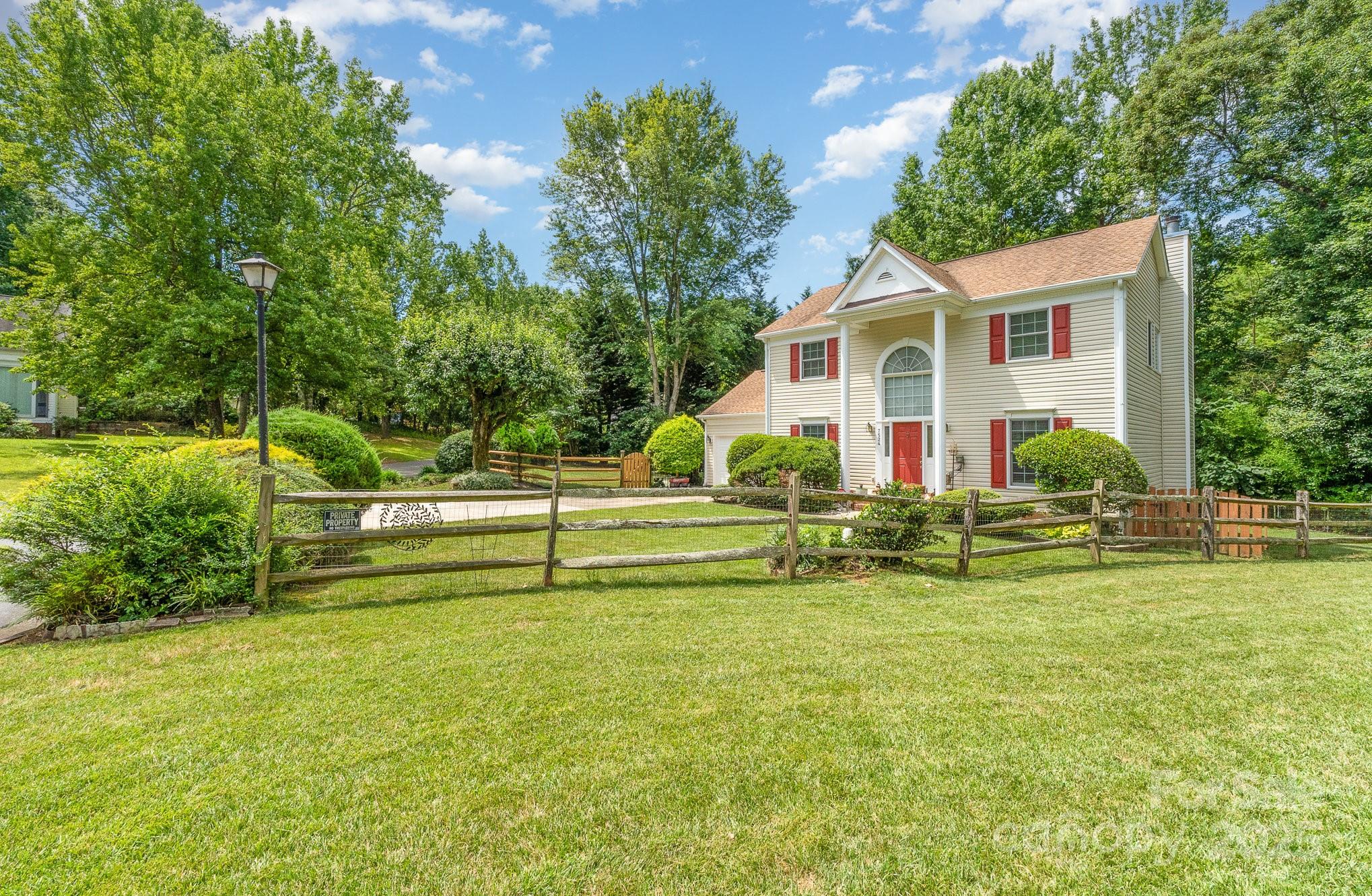 7524 Heronwood Lane
