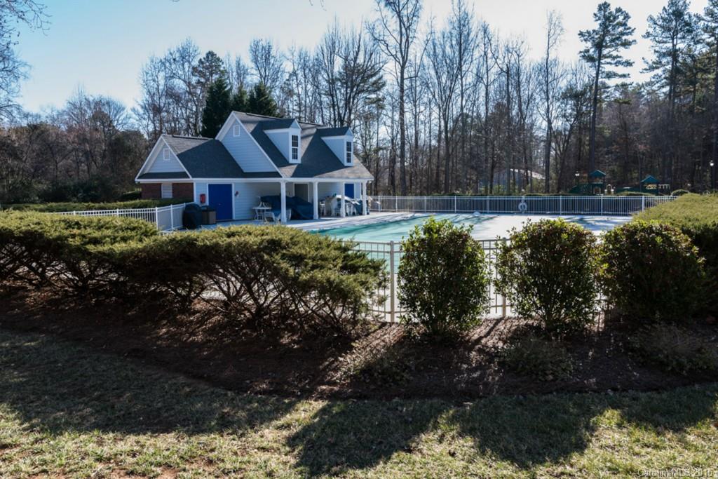 Fox Glen - Residential