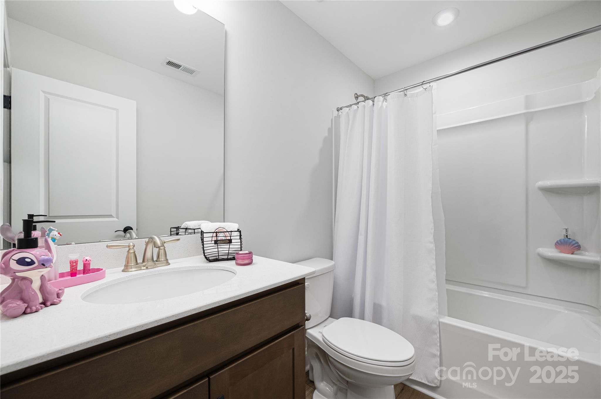 Bretagne - Residential Lease