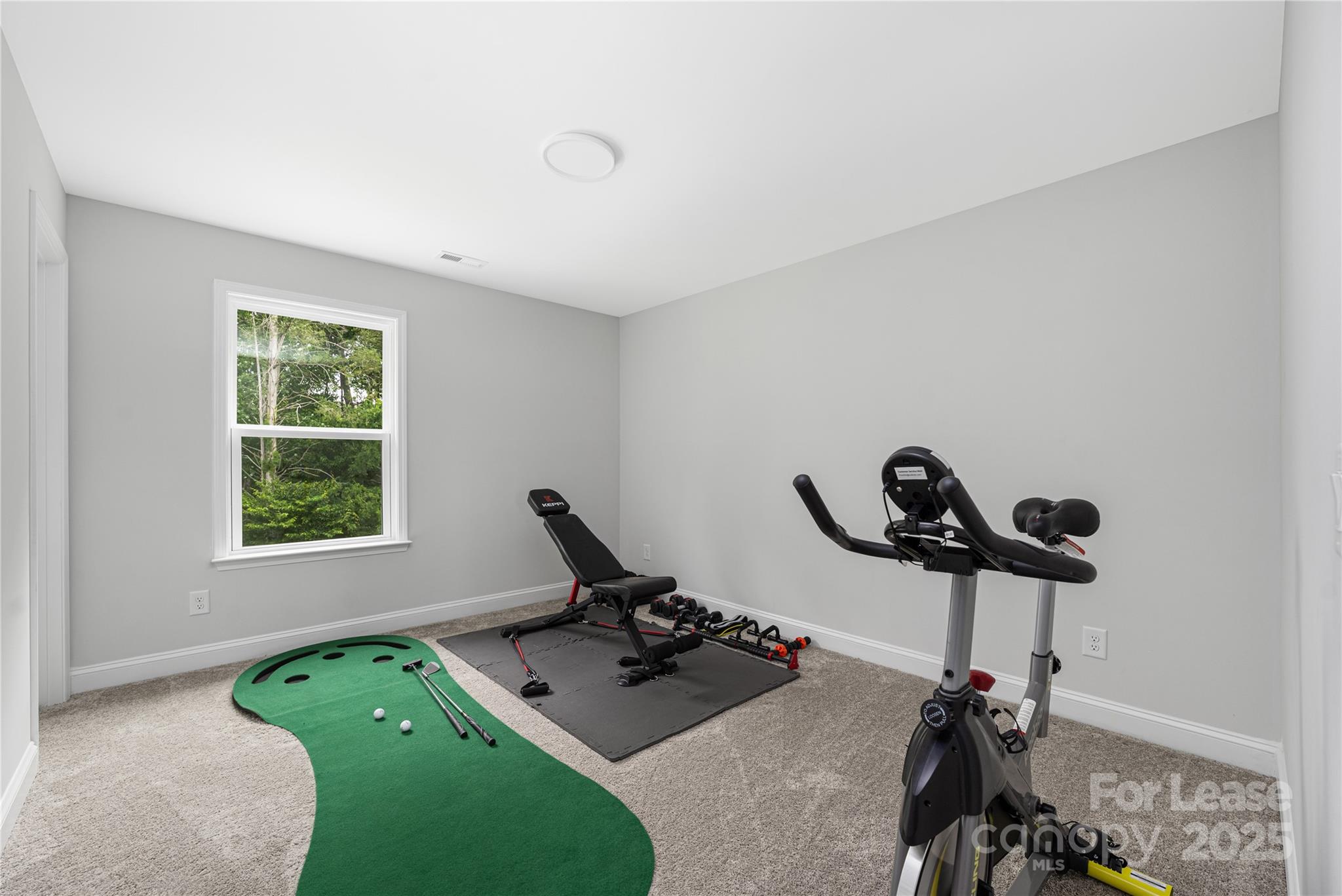 Bretagne - Residential Lease