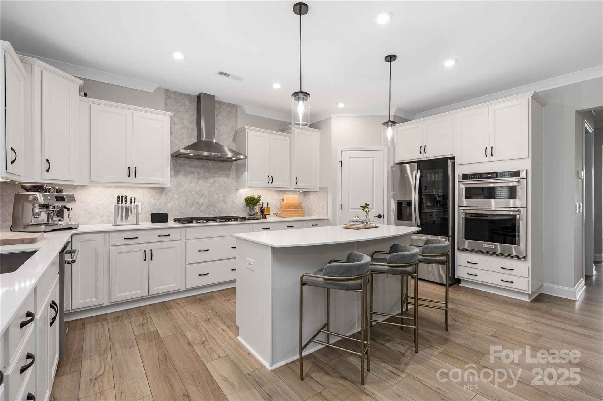 Bretagne - Residential Lease