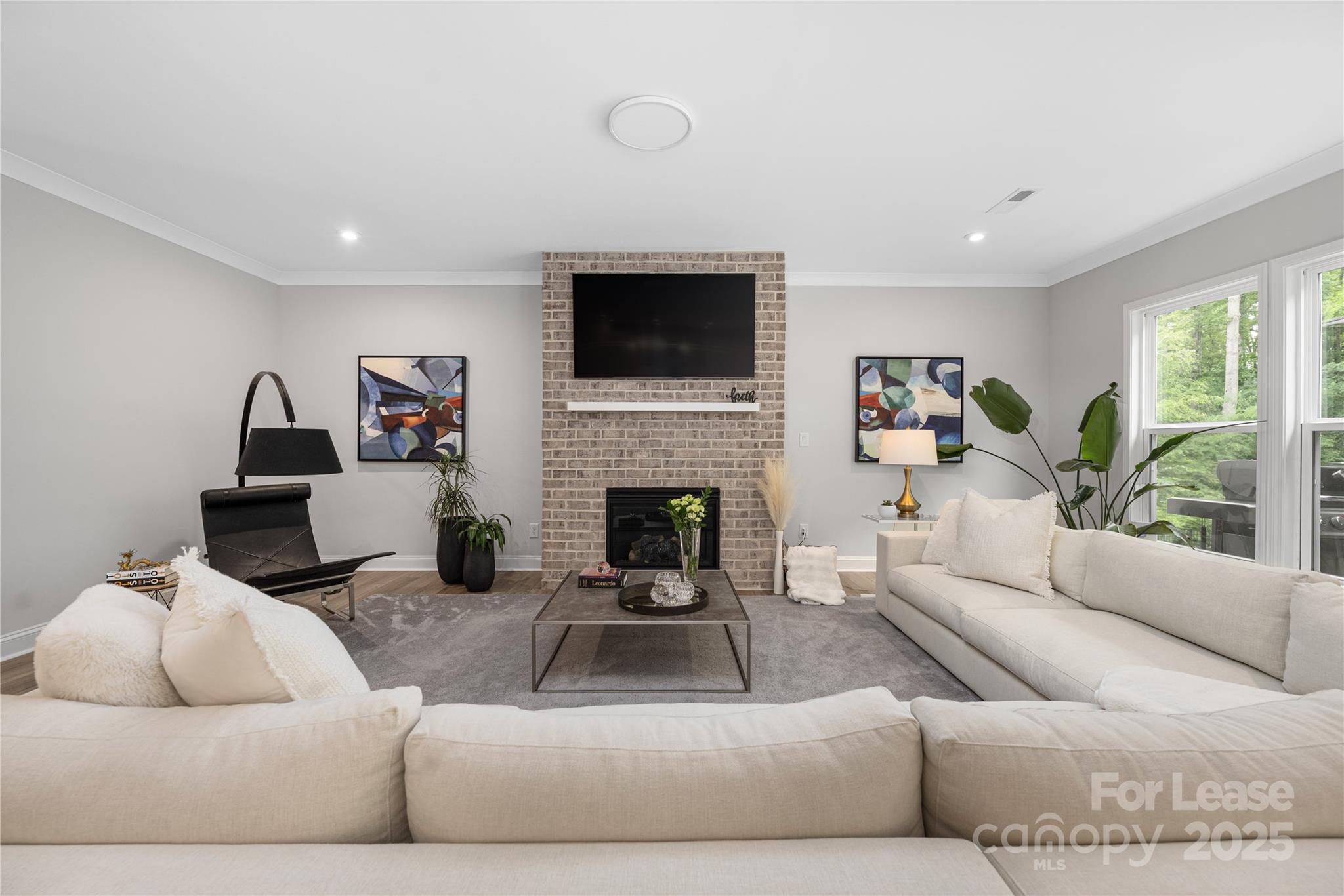 Bretagne - Residential Lease