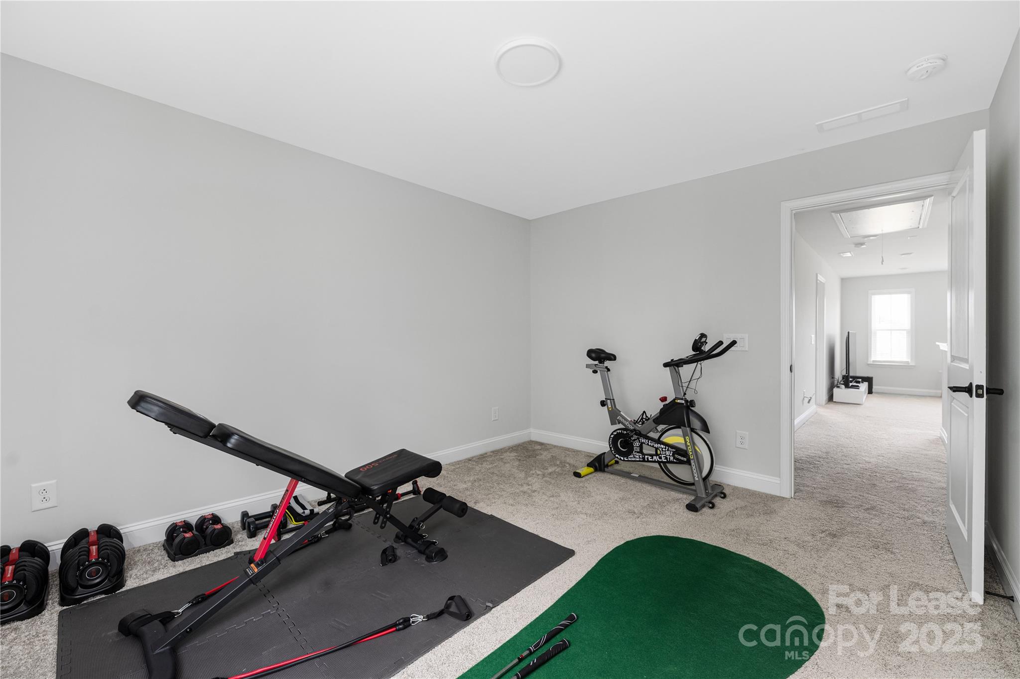 Bretagne - Residential Lease